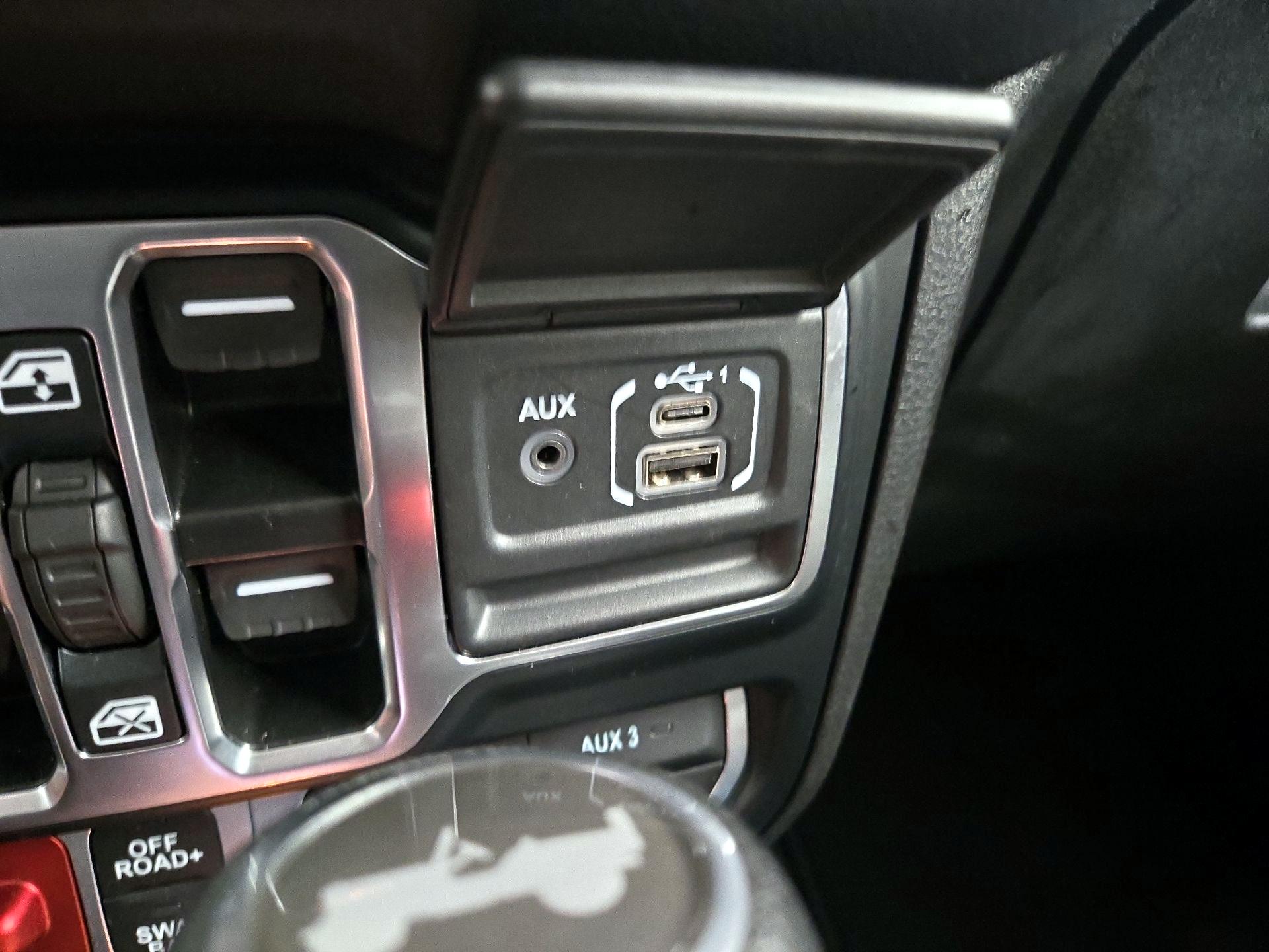 Thumbnail: 2024 Jeep Wrangler - 18