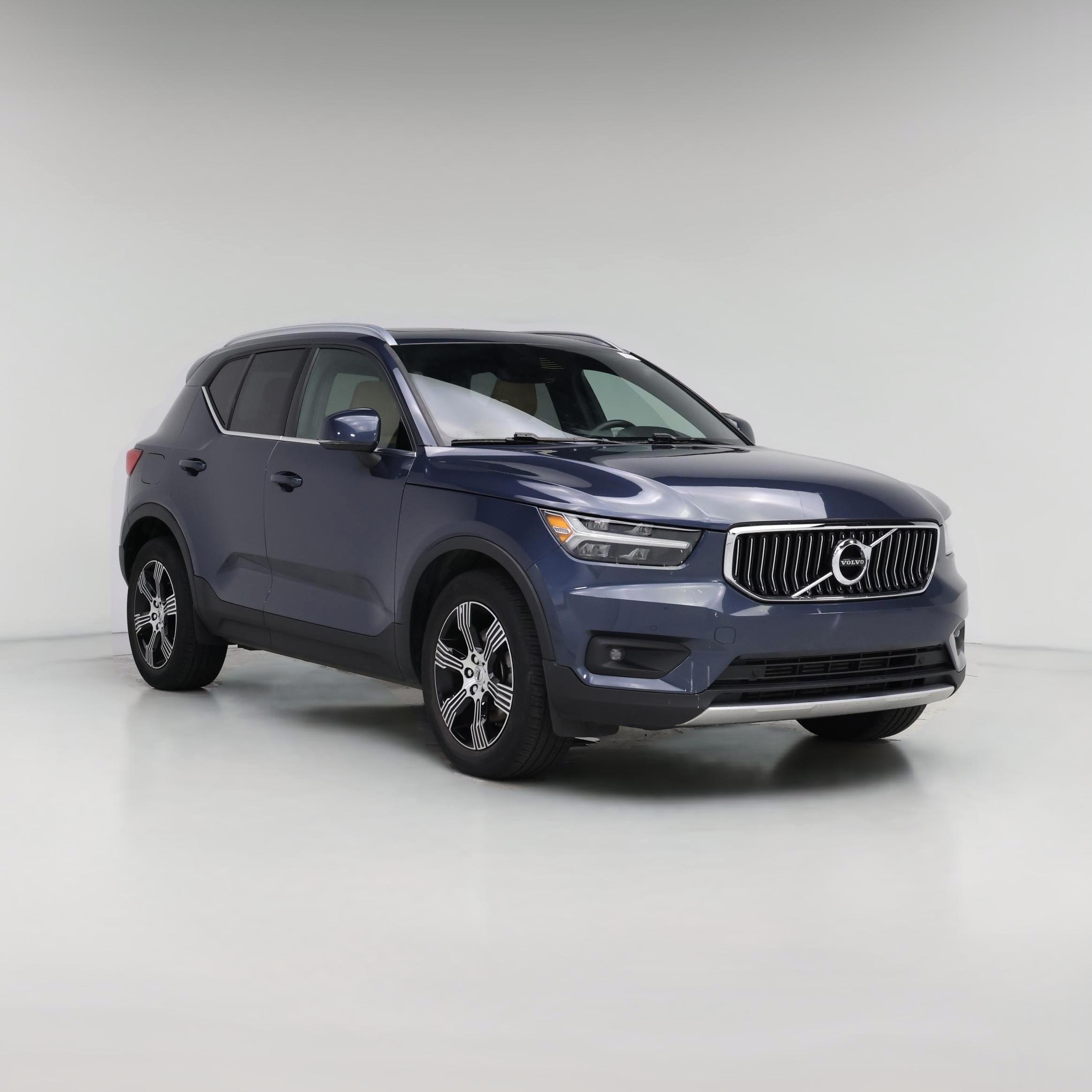 Thumbnail: 2021 Volvo XC40 - 1