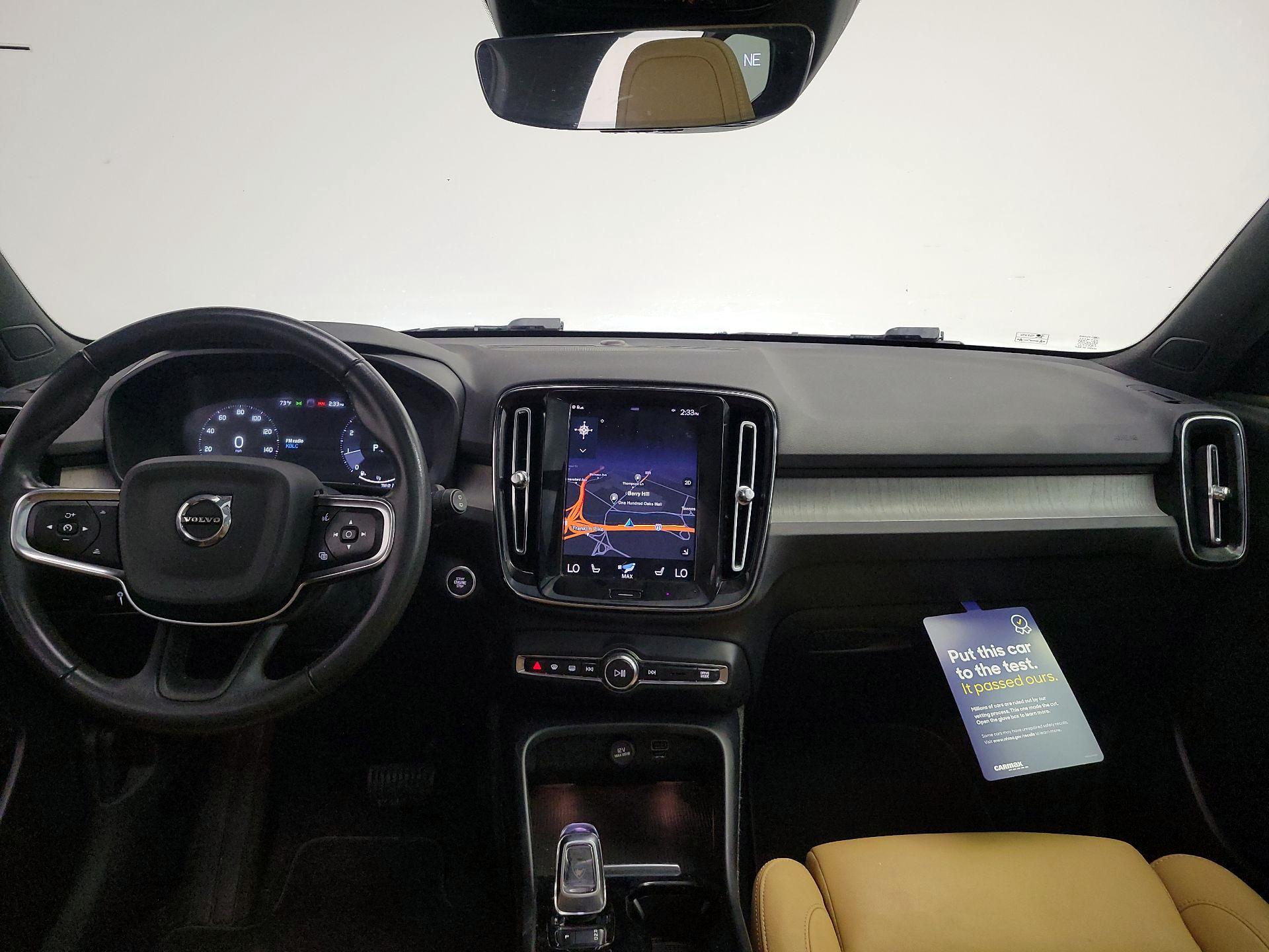Thumbnail: 2021 Volvo XC40 - 9