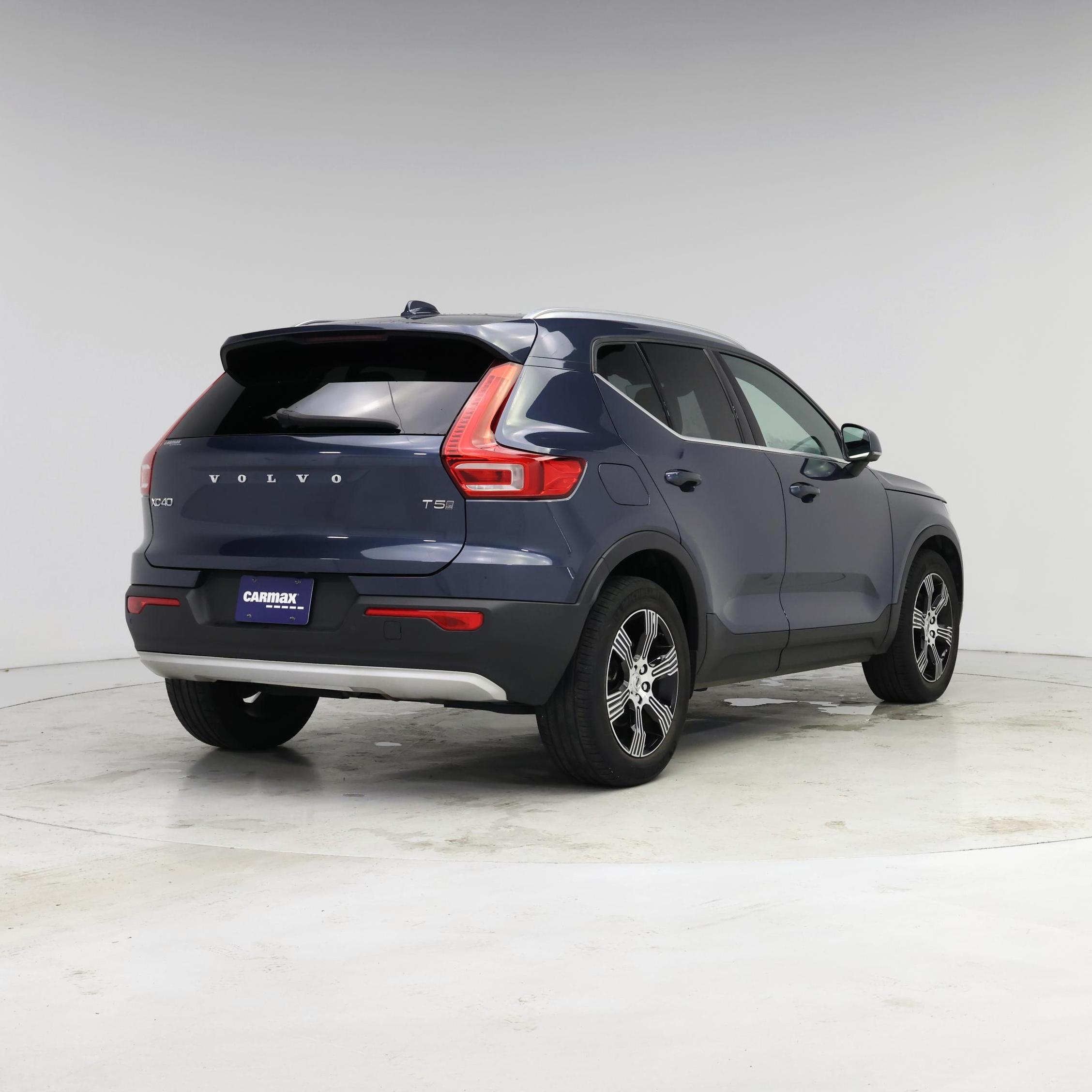 Thumbnail: 2021 Volvo XC40 - 8