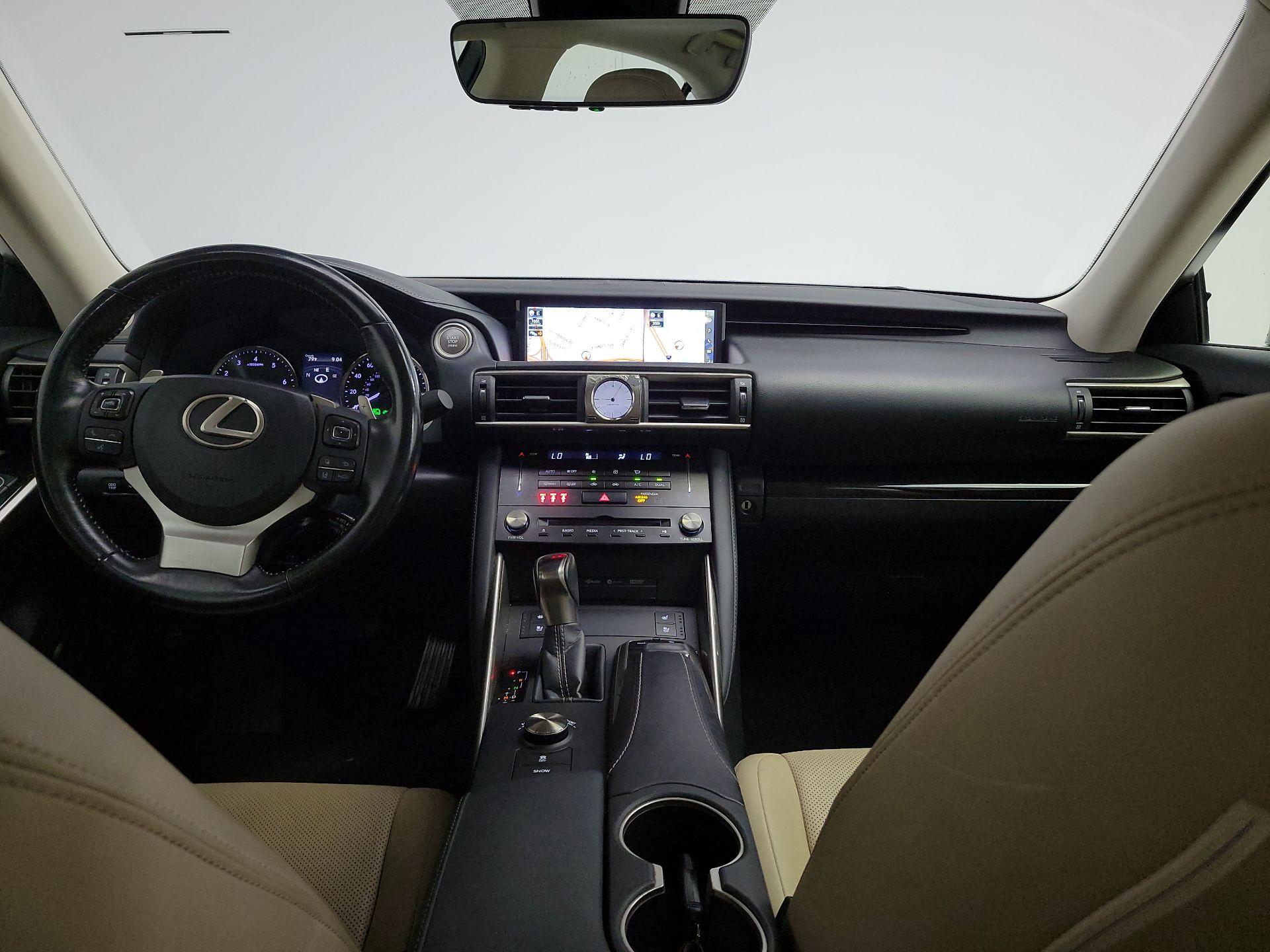 Thumbnail: 2017 Lexus IS - 9