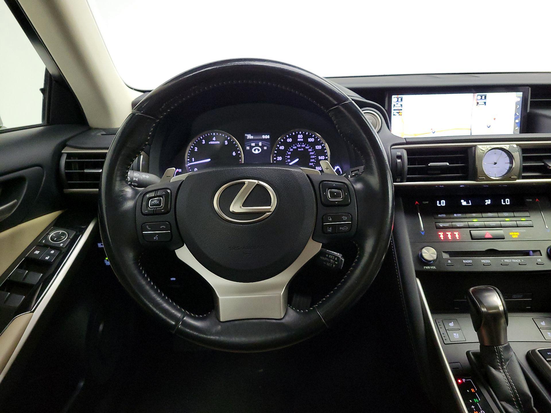 Thumbnail: 2017 Lexus IS - 10