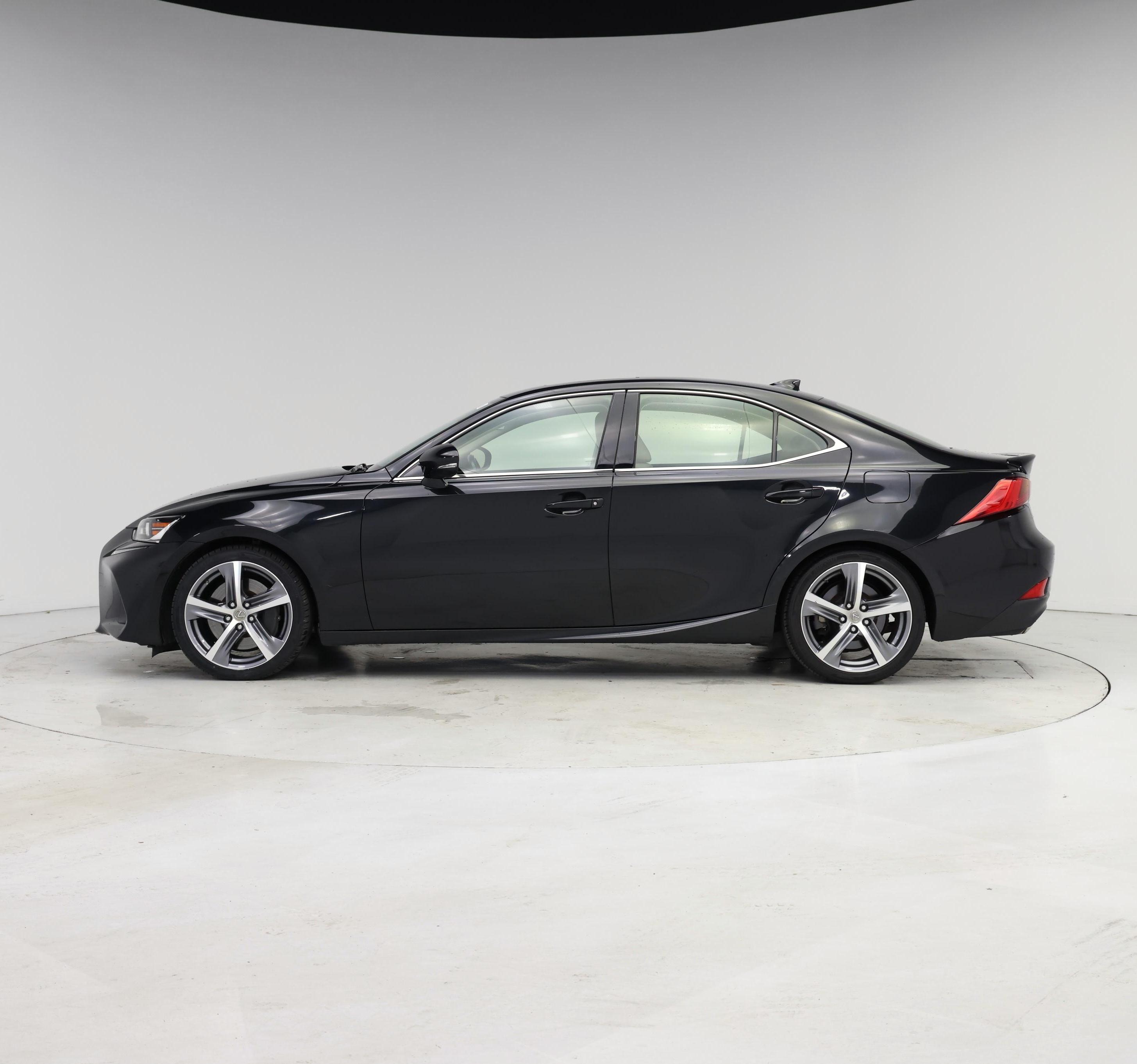 Thumbnail: 2017 Lexus IS - 3