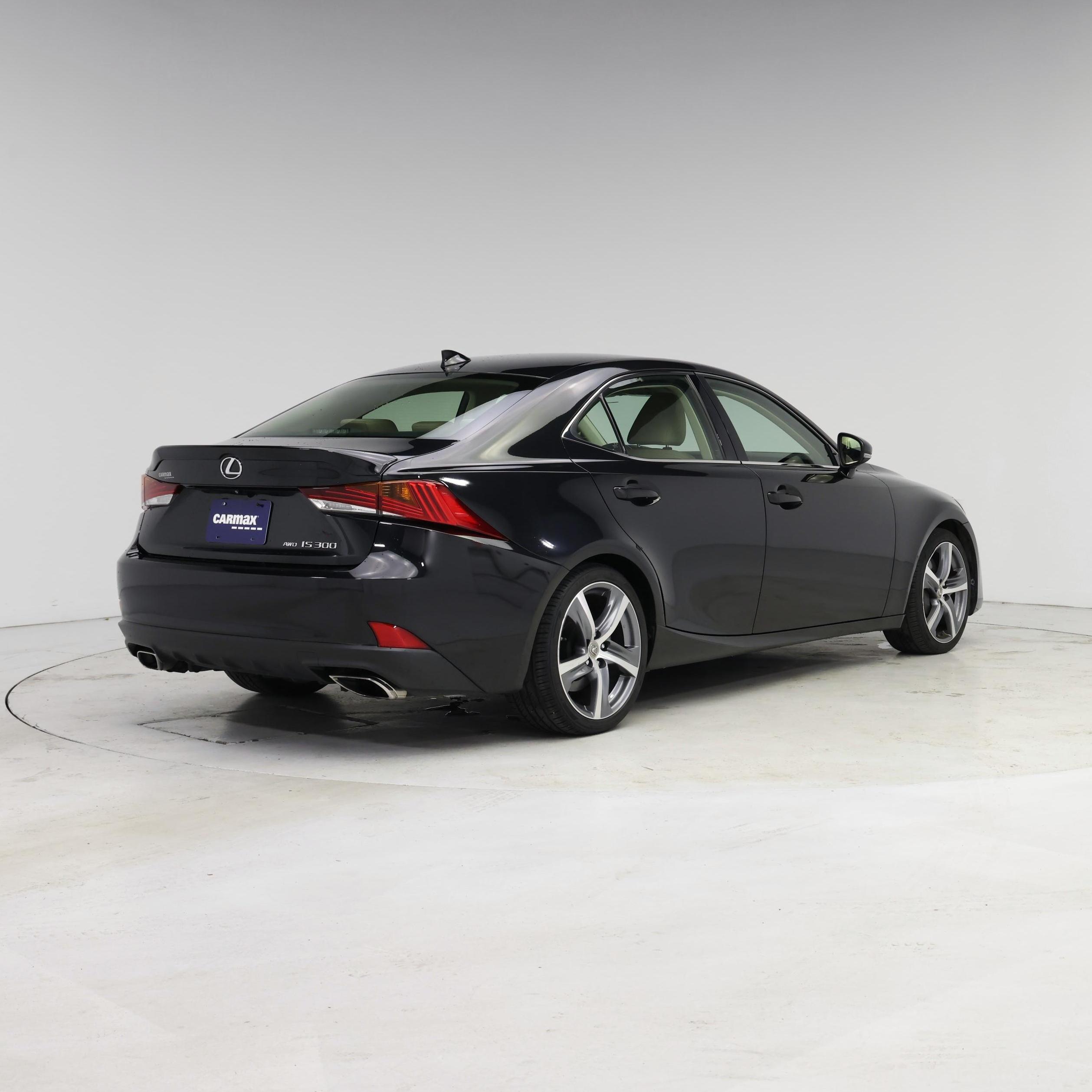 Thumbnail: 2017 Lexus IS - 8