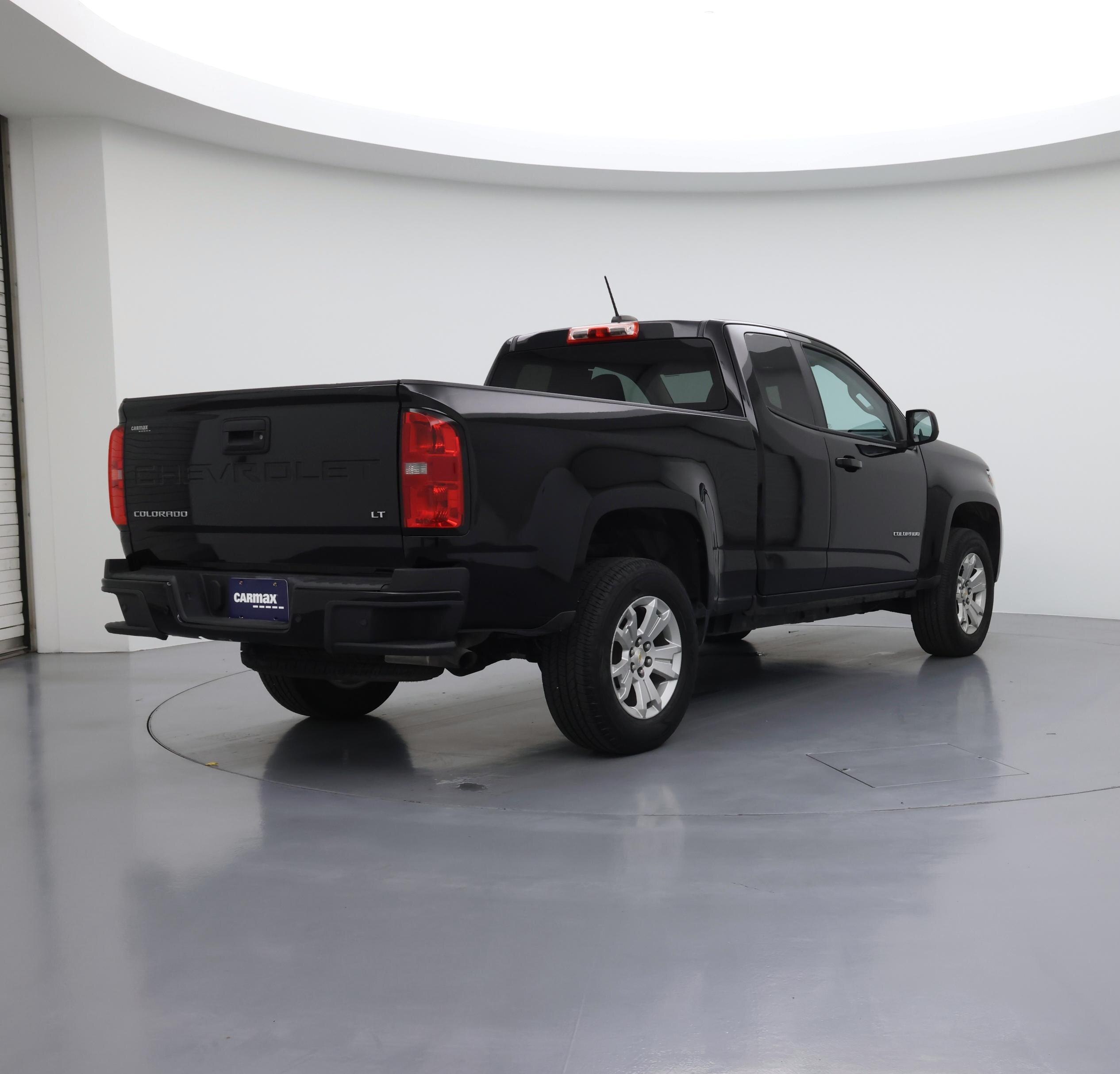 Thumbnail: 2022 Chevrolet Colorado - 8