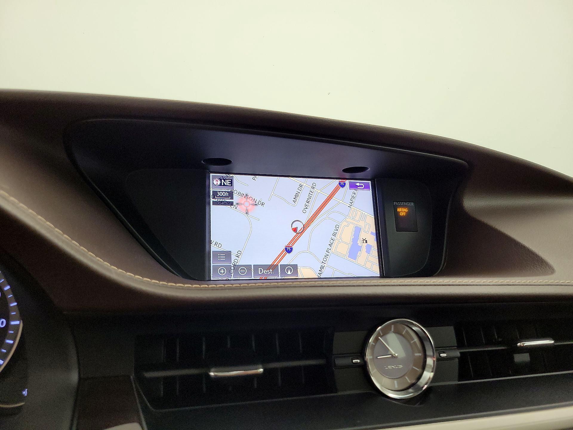 Thumbnail: 2018 Lexus ES - 14