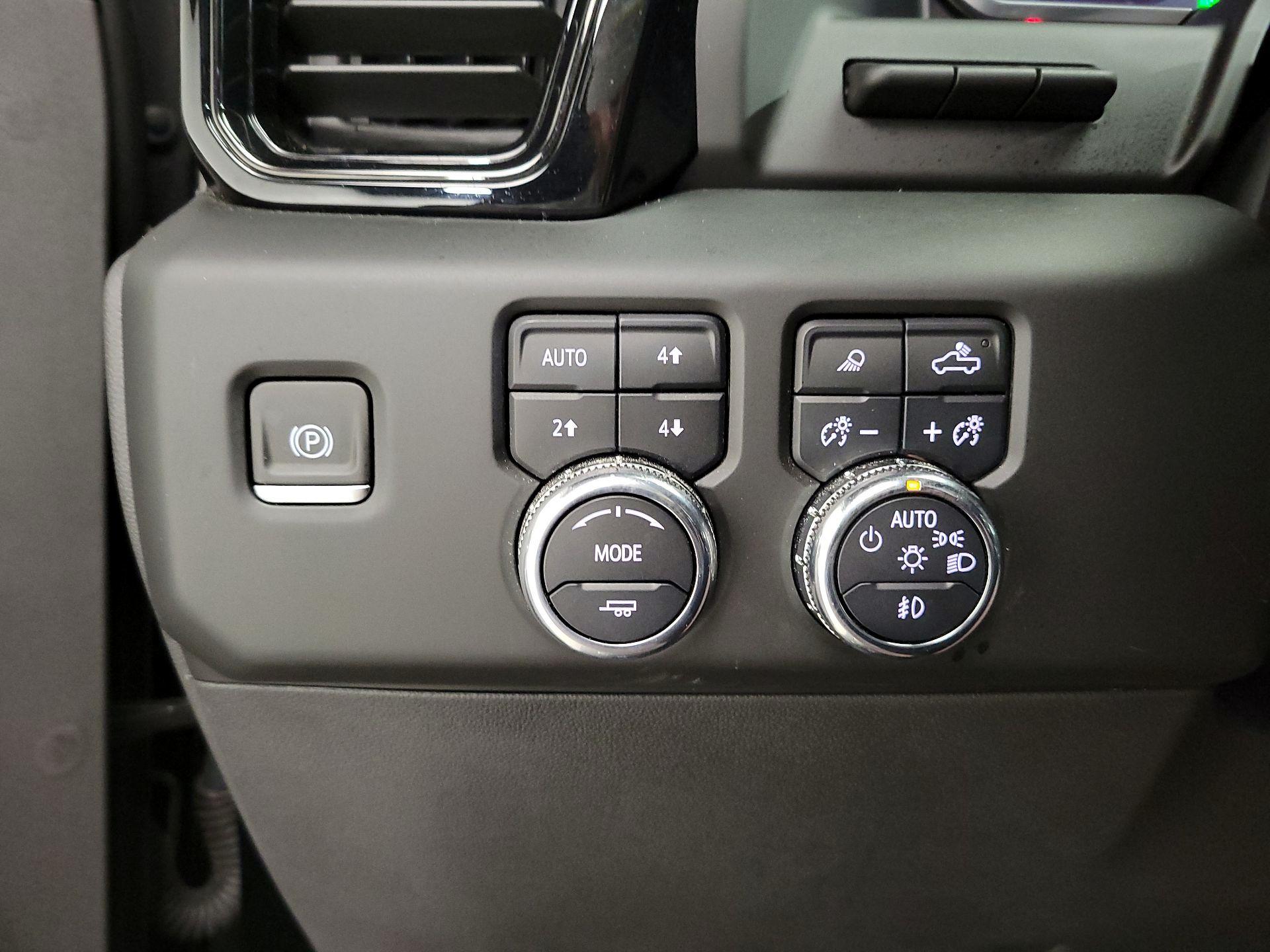 Thumbnail: 2023 GMC Sierra 1500 - 13