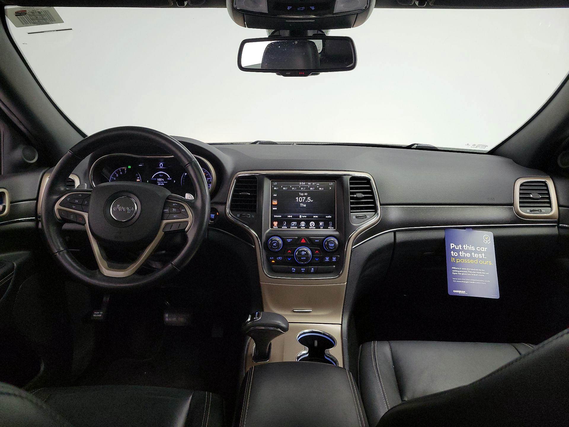 Thumbnail: 2015 Jeep Grand Cherokee - 9