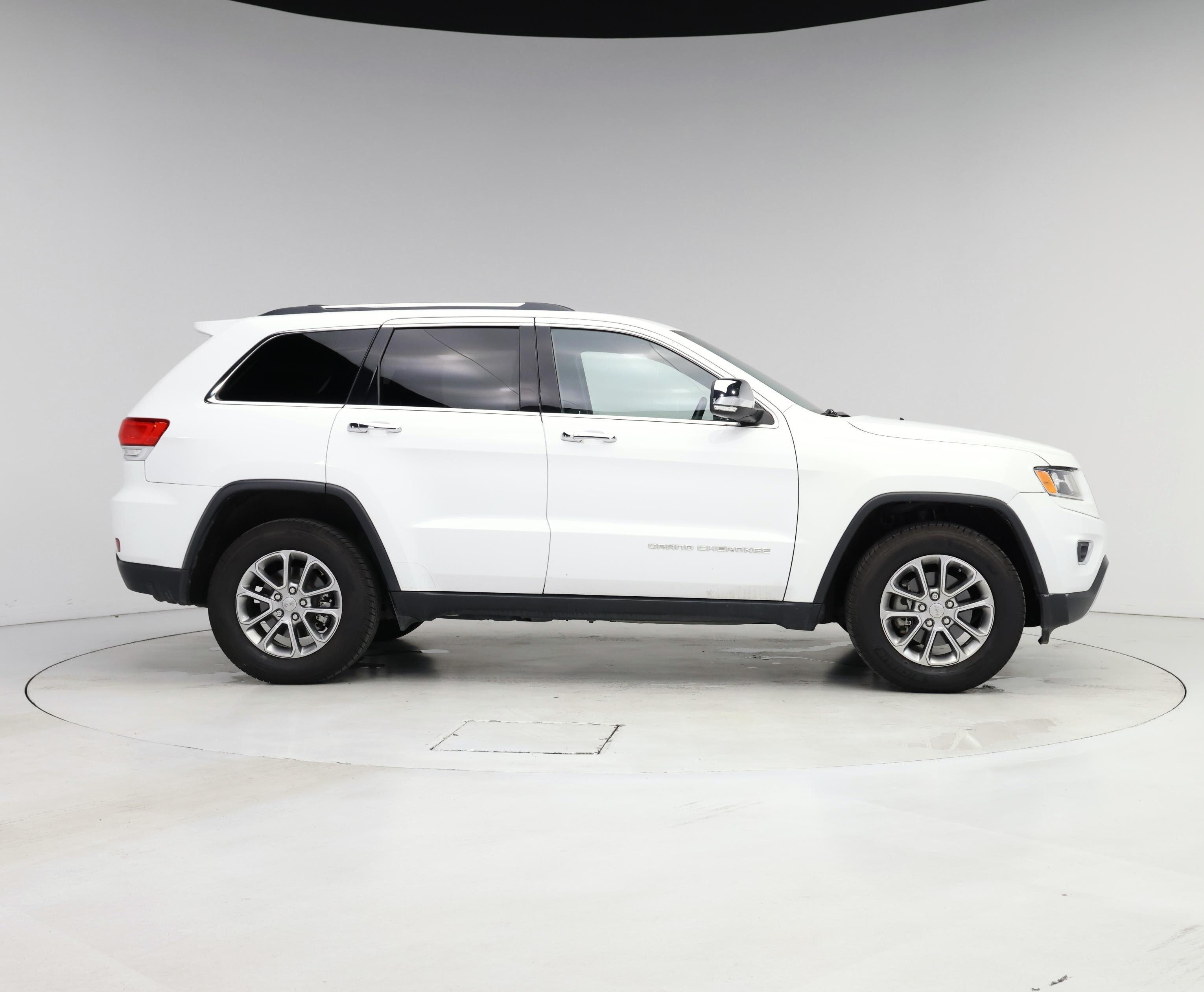 Thumbnail: 2015 Jeep Grand Cherokee - 7