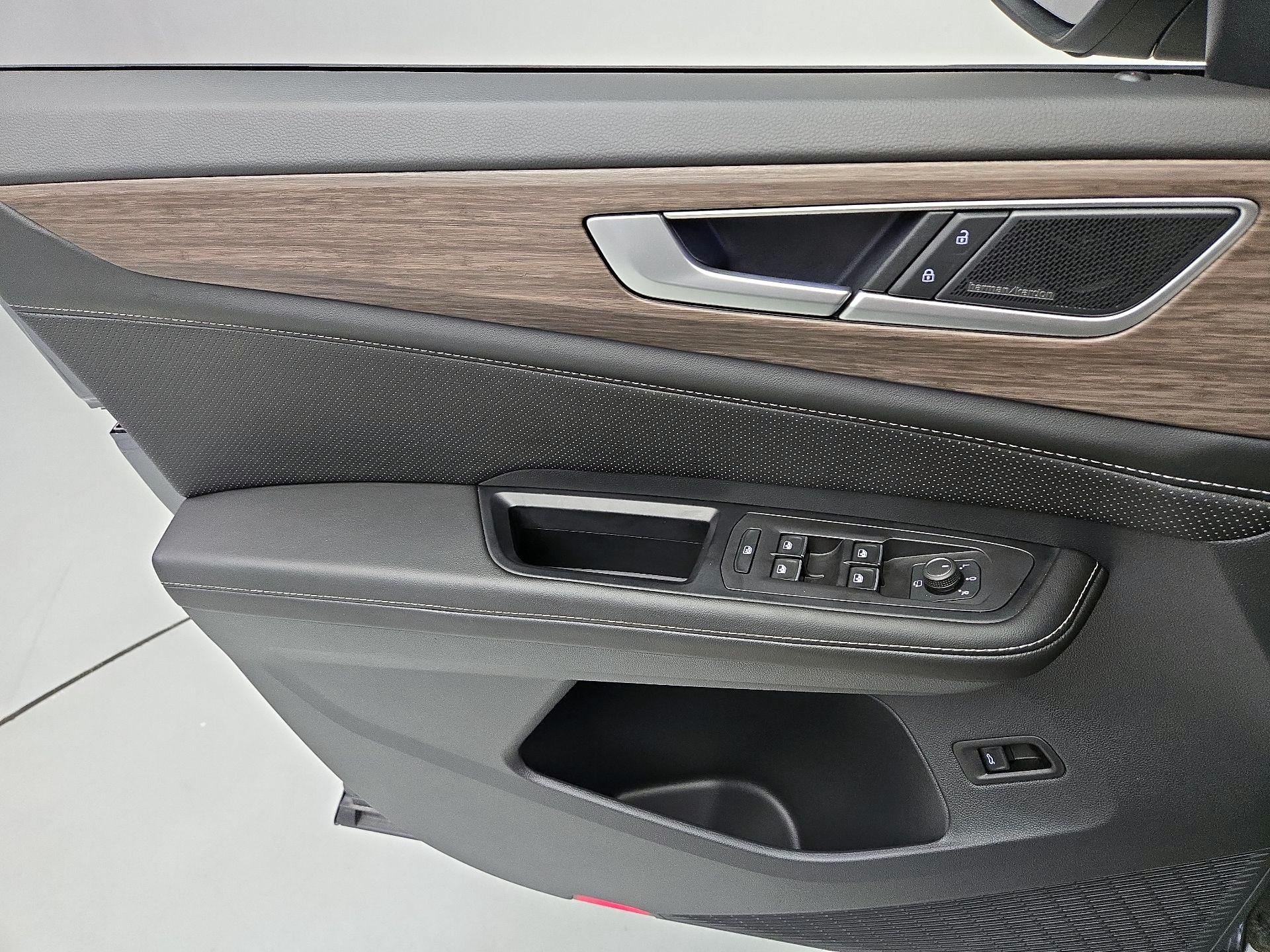 Thumbnail: 2024 Volkswagen Atlas - 12