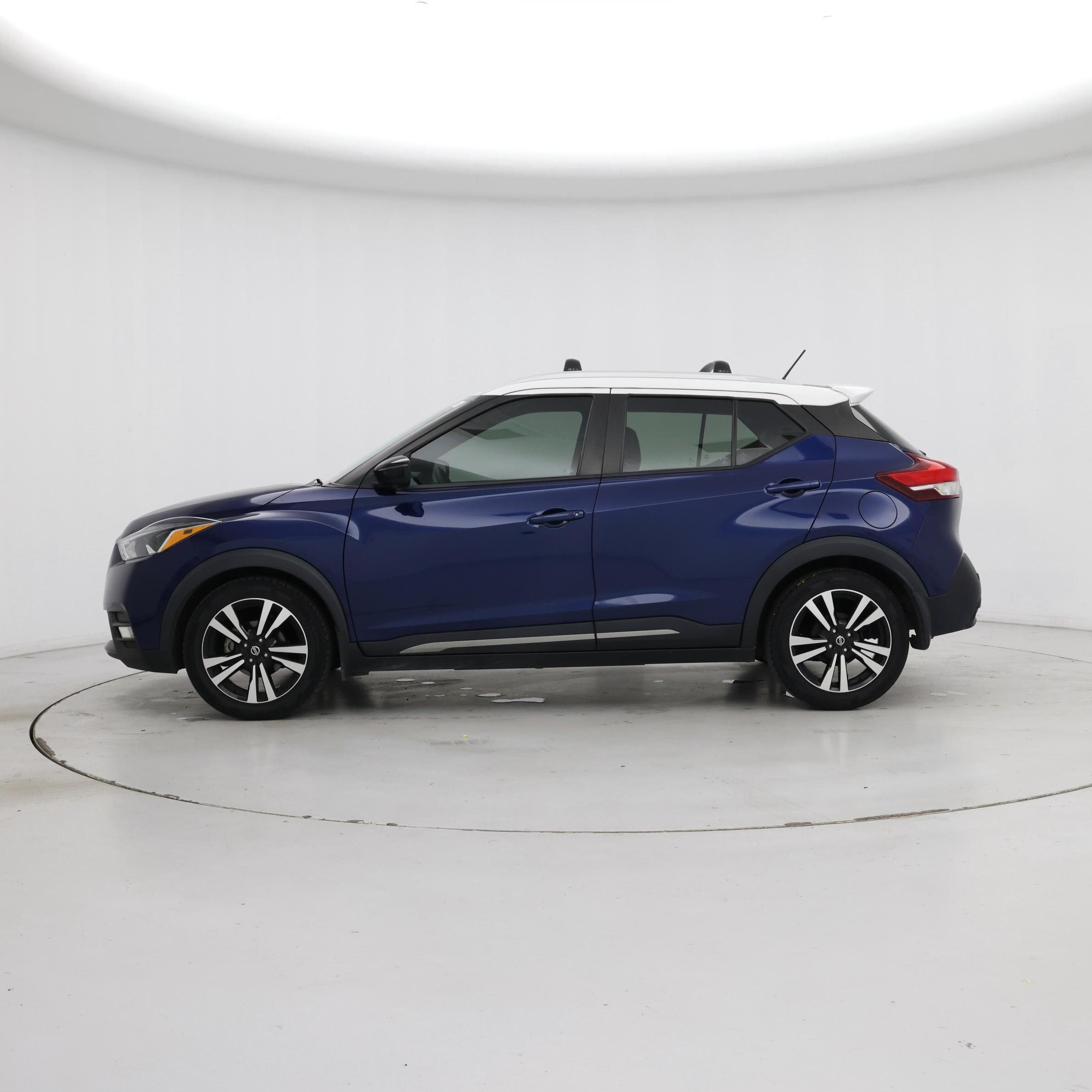 Thumbnail: 2020 Nissan Kicks - 3