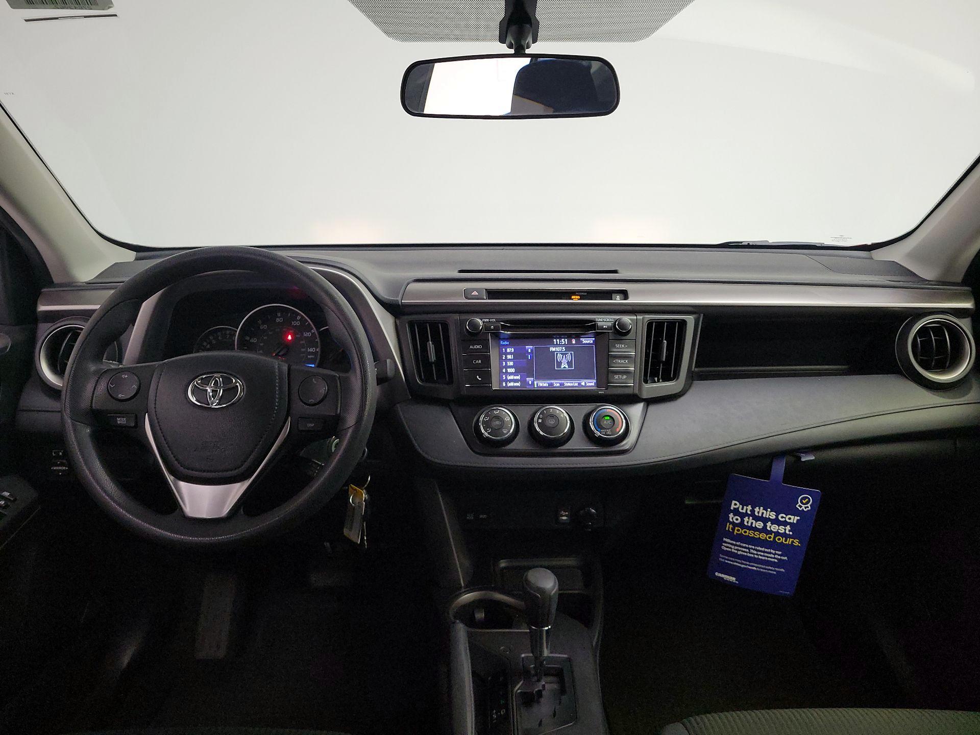 Thumbnail: 2016 Toyota RAV4 - 9