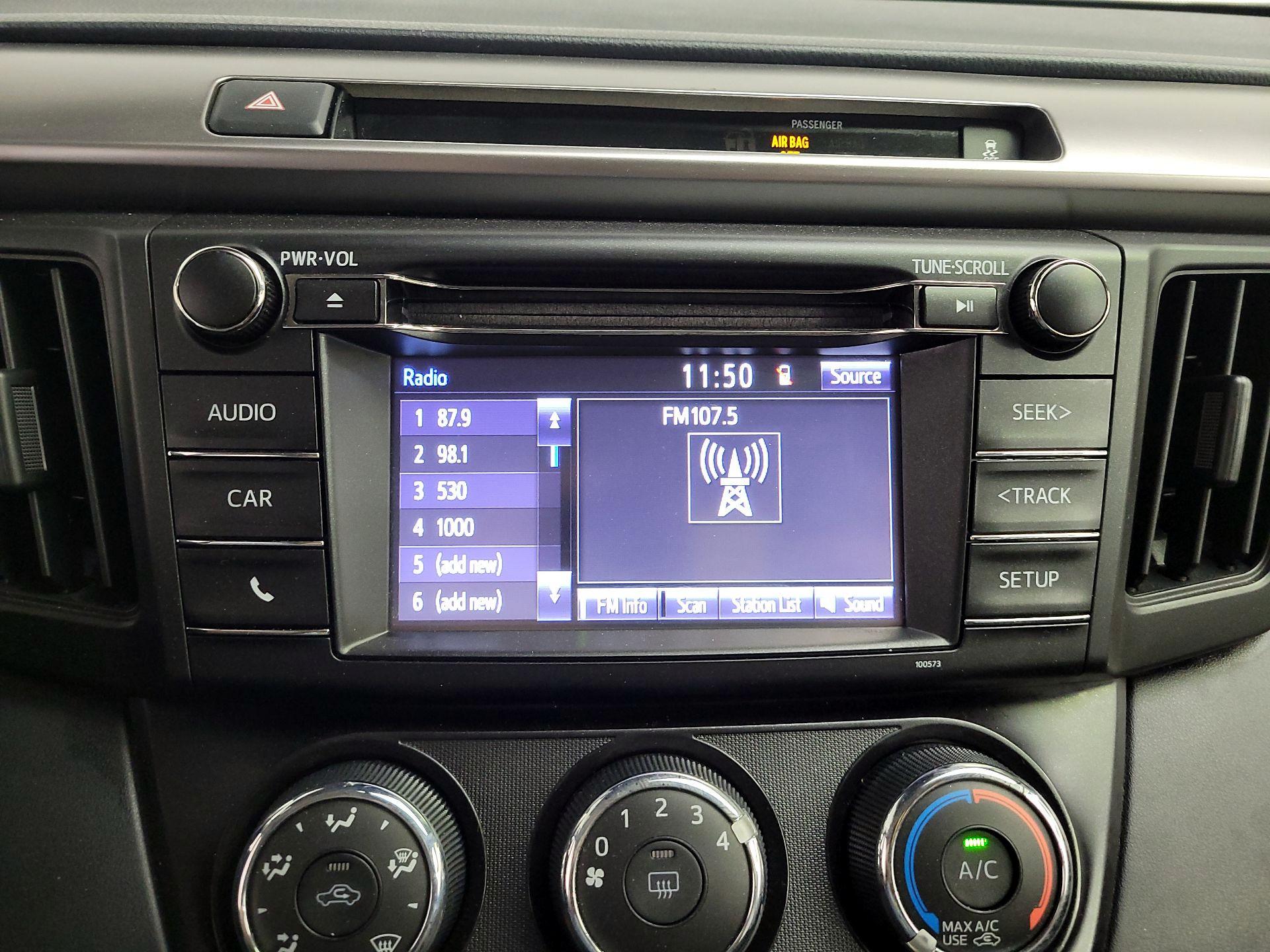 Thumbnail: 2016 Toyota RAV4 - 15