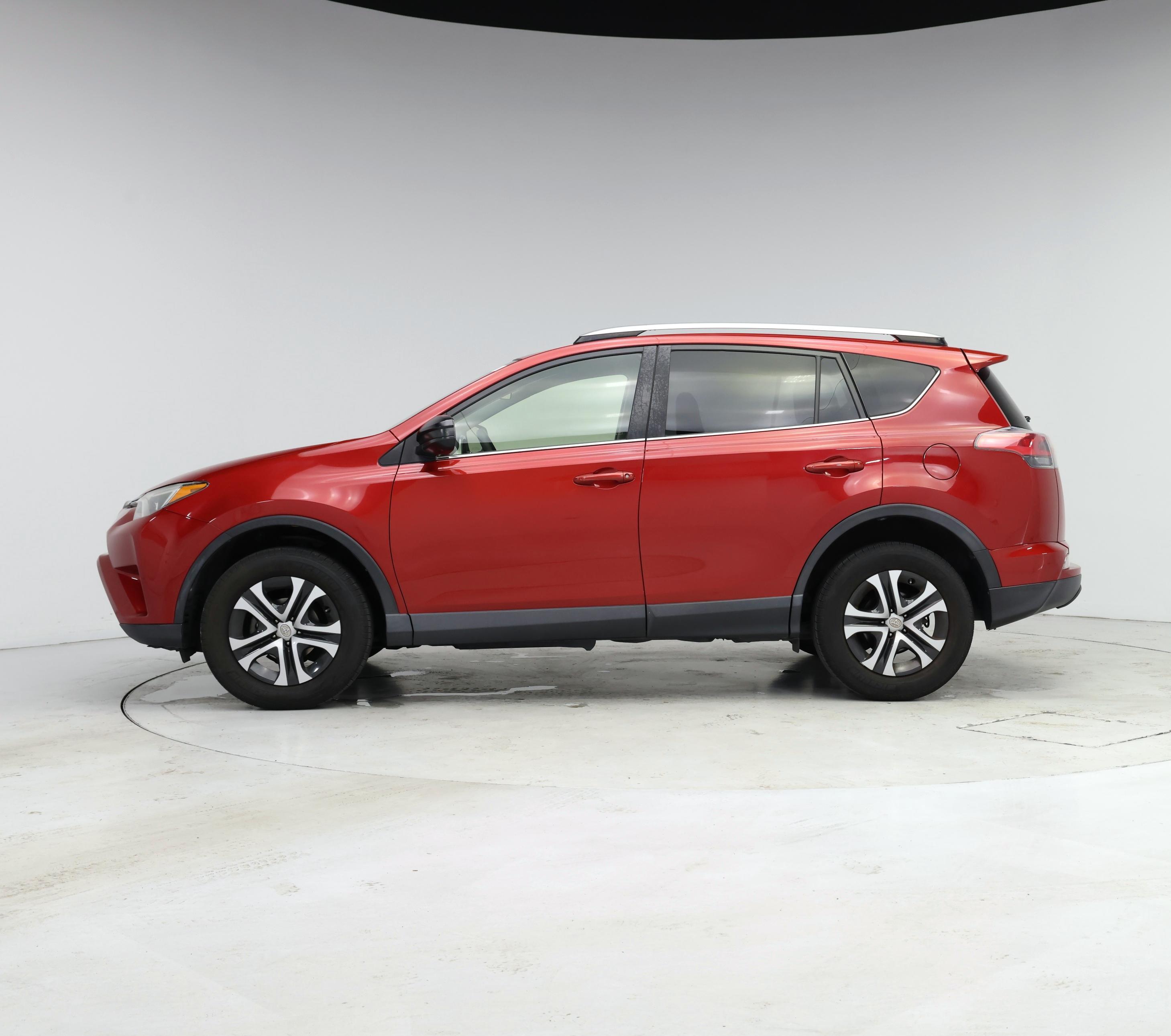 Thumbnail: 2016 Toyota RAV4 - 3