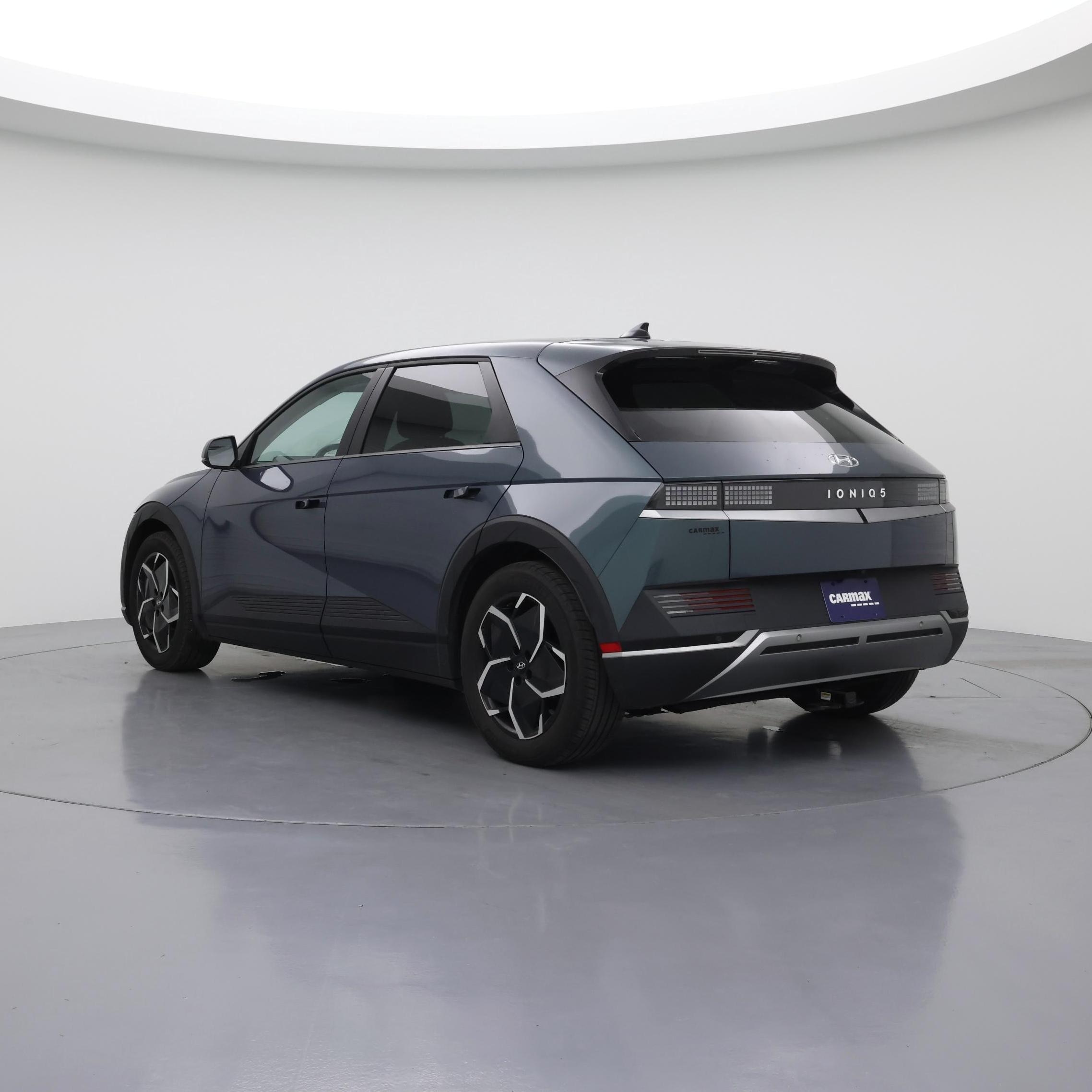 Thumbnail: 2023 Hyundai Ioniq 5 - 2