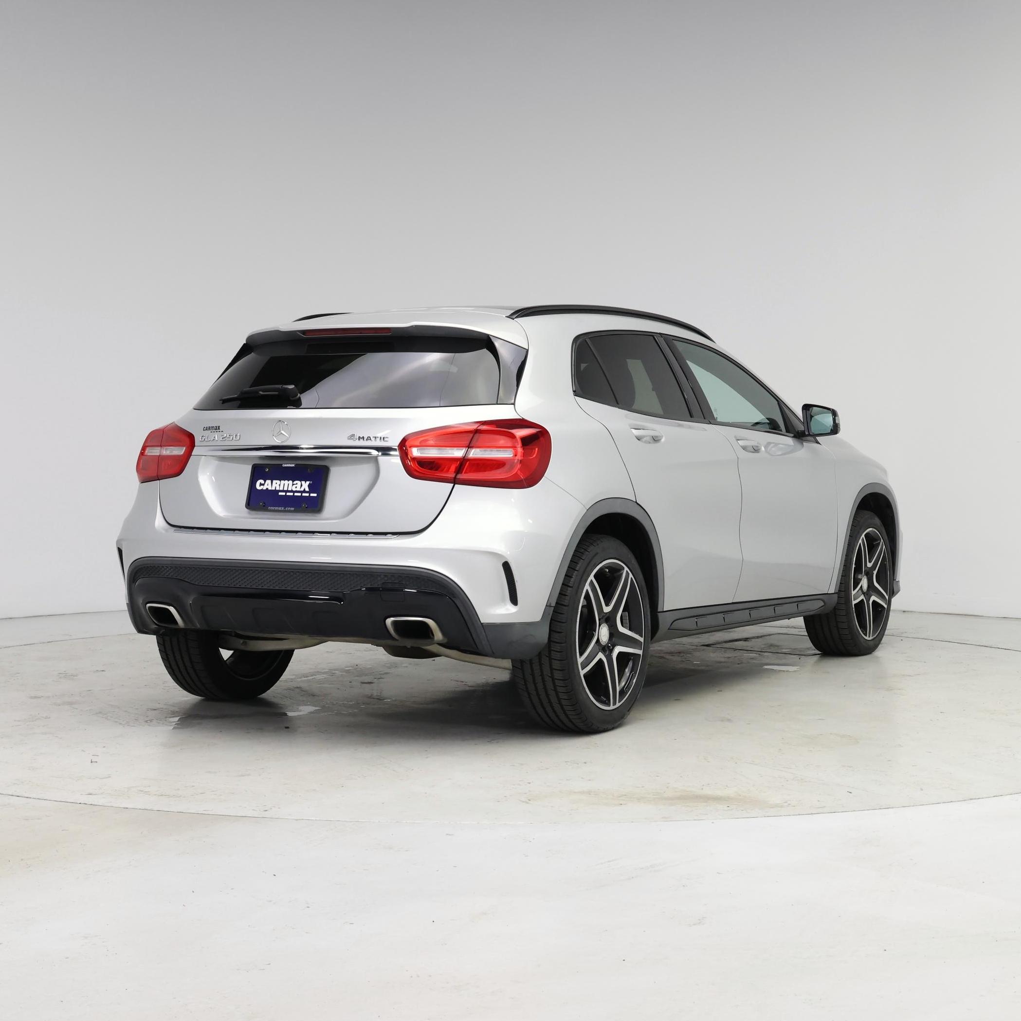 Thumbnail: 2017 Mercedes-Benz GLA - 8