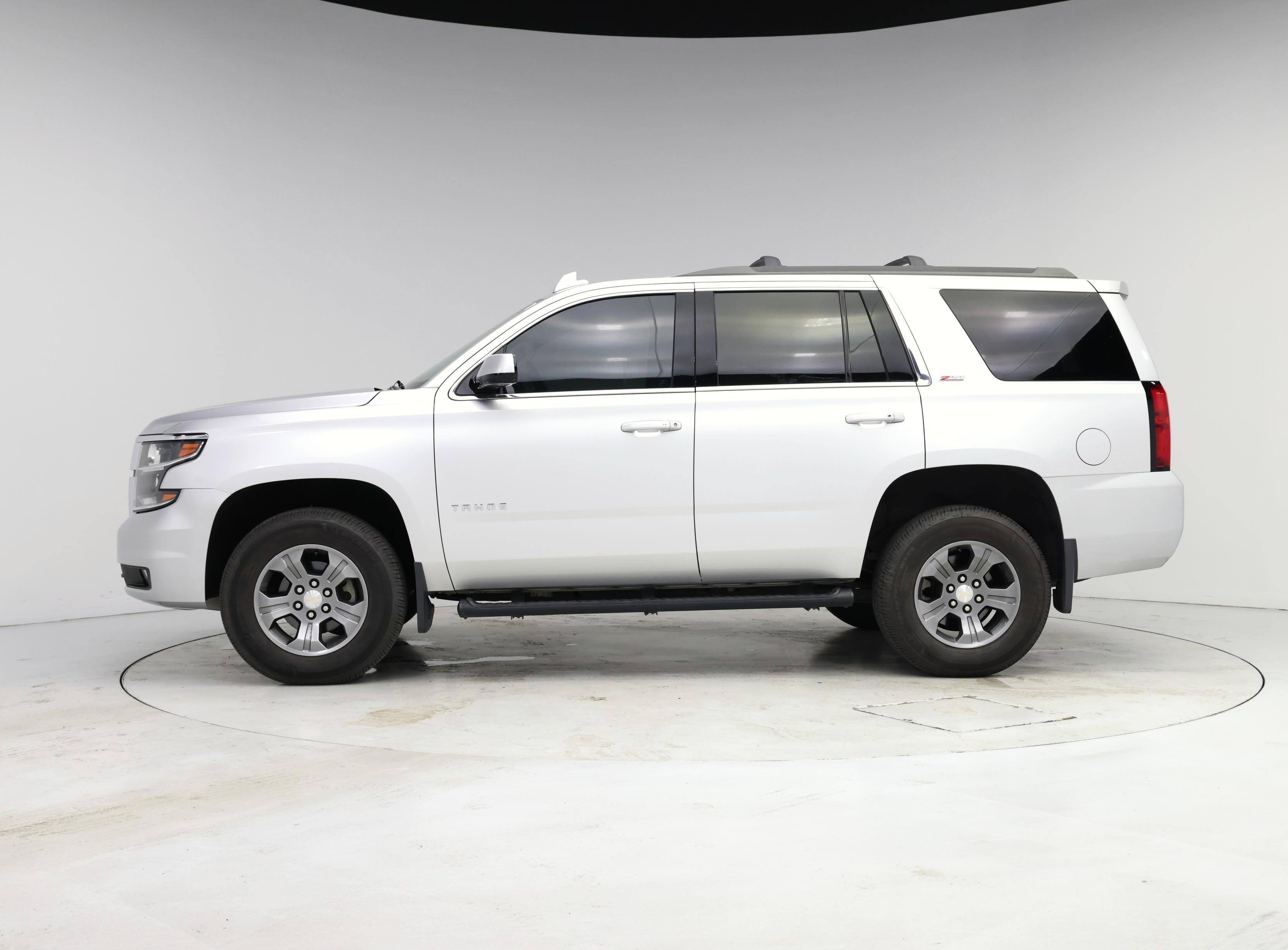Thumbnail: 2017 Chevrolet Tahoe - 3