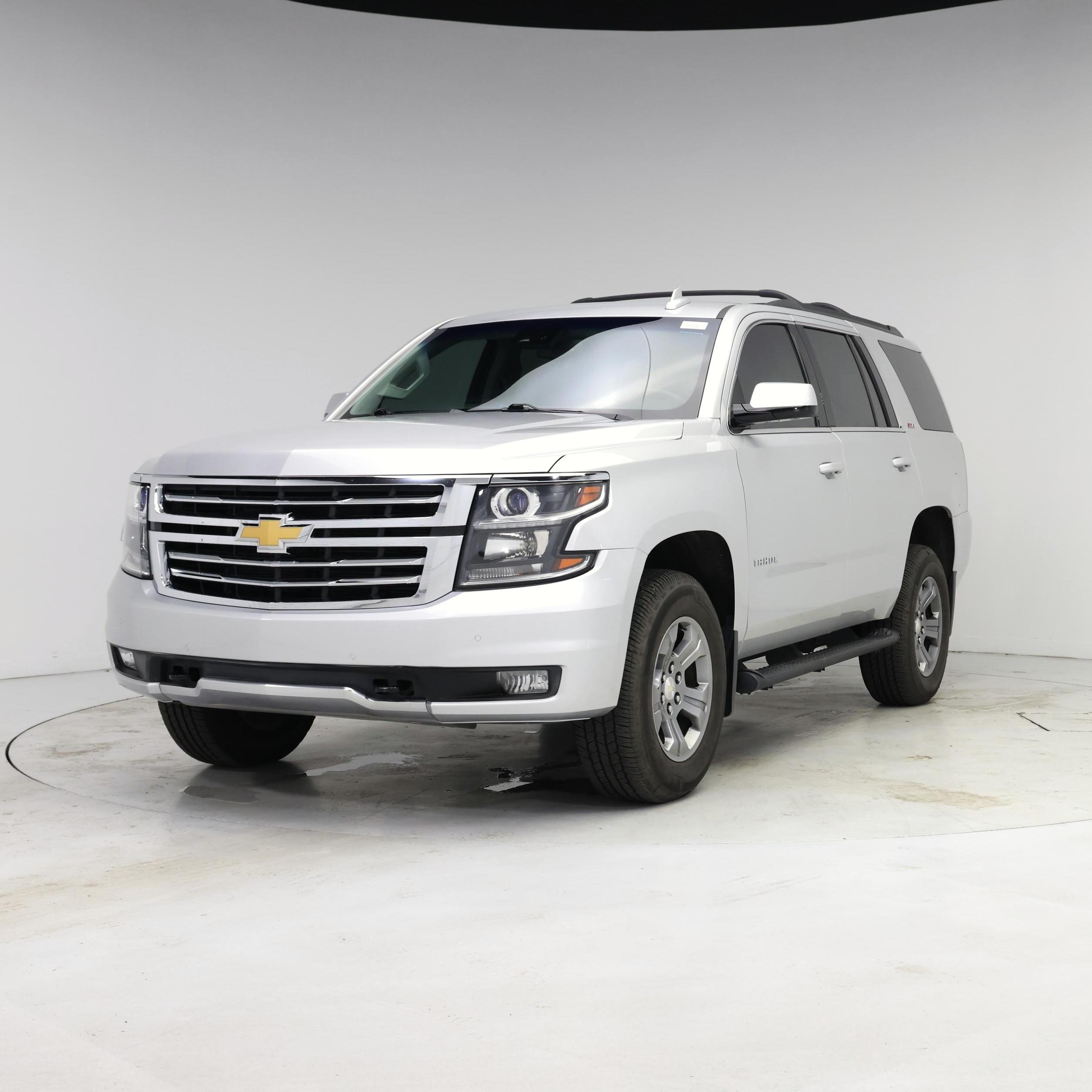 Thumbnail: 2017 Chevrolet Tahoe - 4