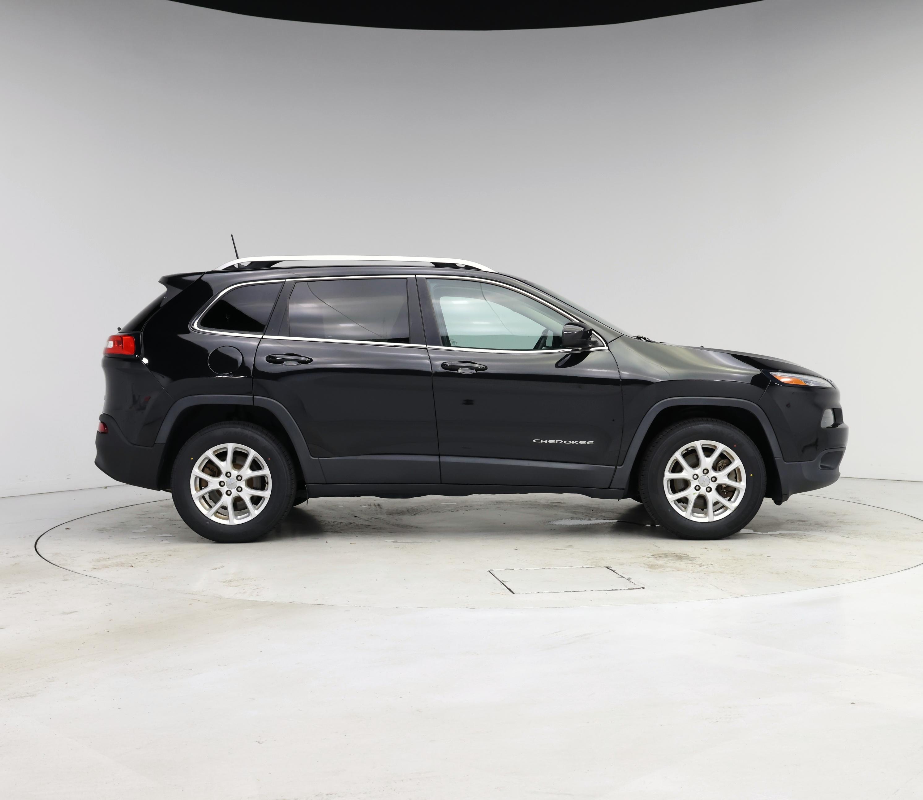 Thumbnail: 2016 Jeep Cherokee - 7