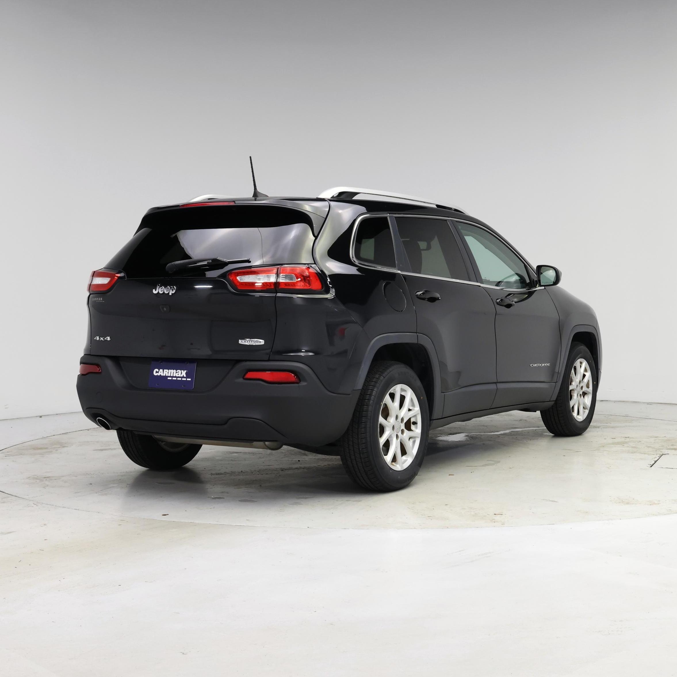 Thumbnail: 2016 Jeep Cherokee - 8