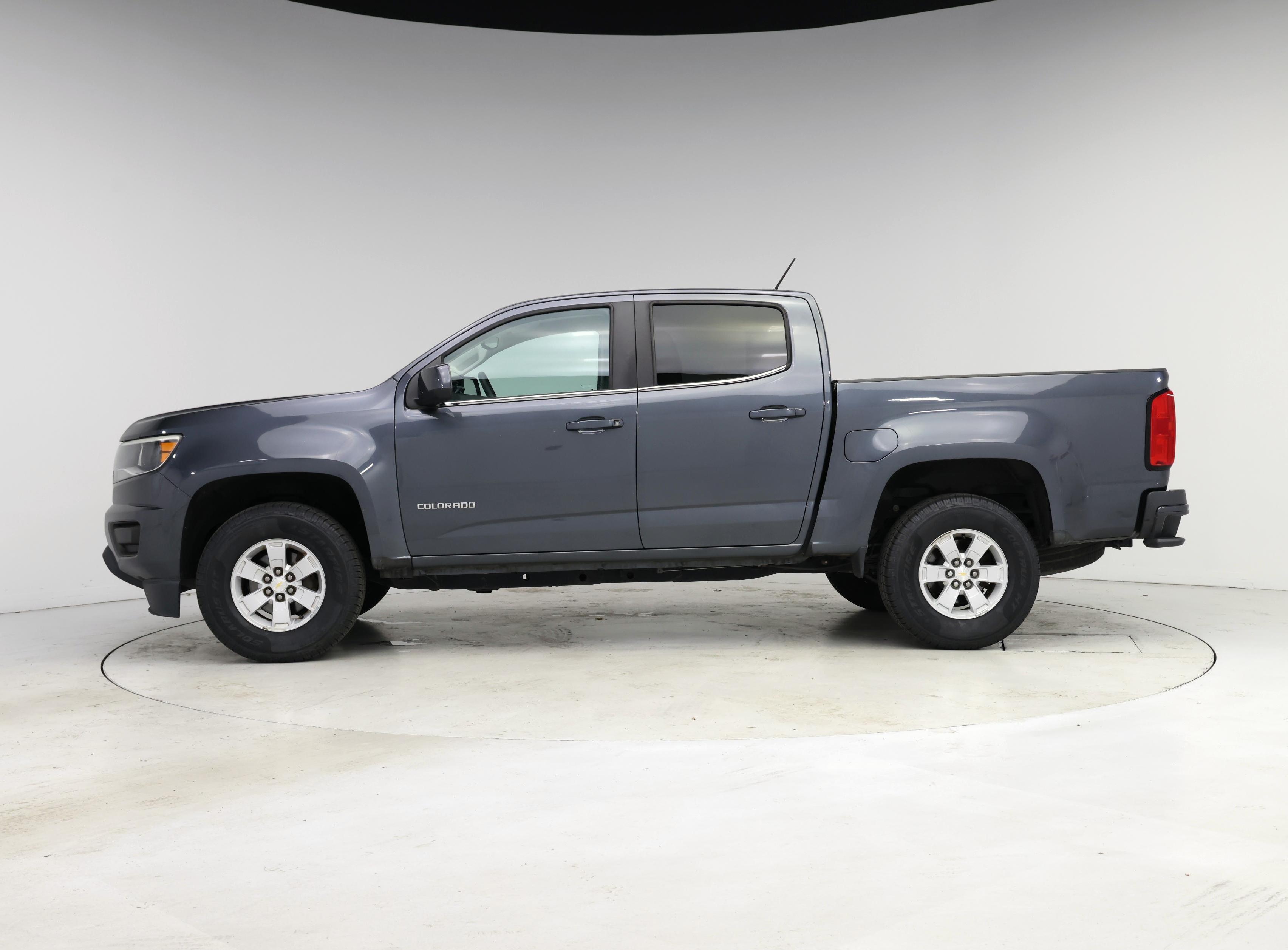 Thumbnail: 2016 Chevrolet Colorado - 3