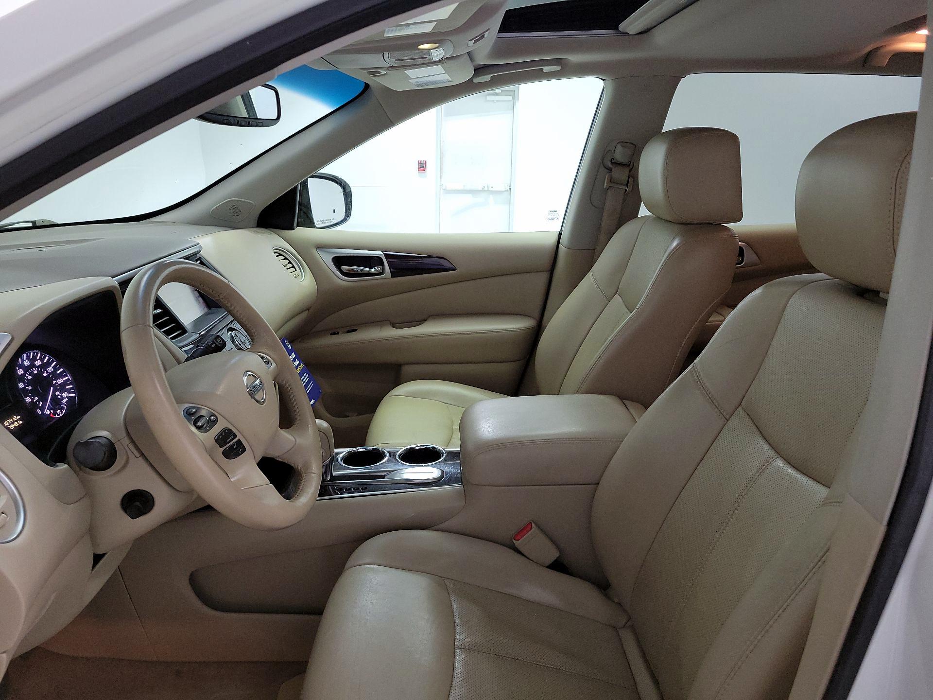 Thumbnail: 2014 Nissan Pathfinder - 11