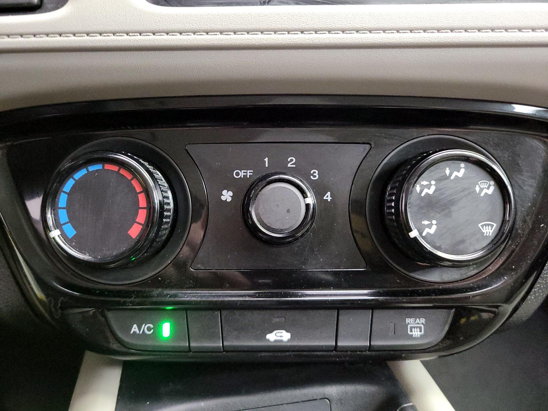 Thumbnail: 2016 Honda HR-V - 16