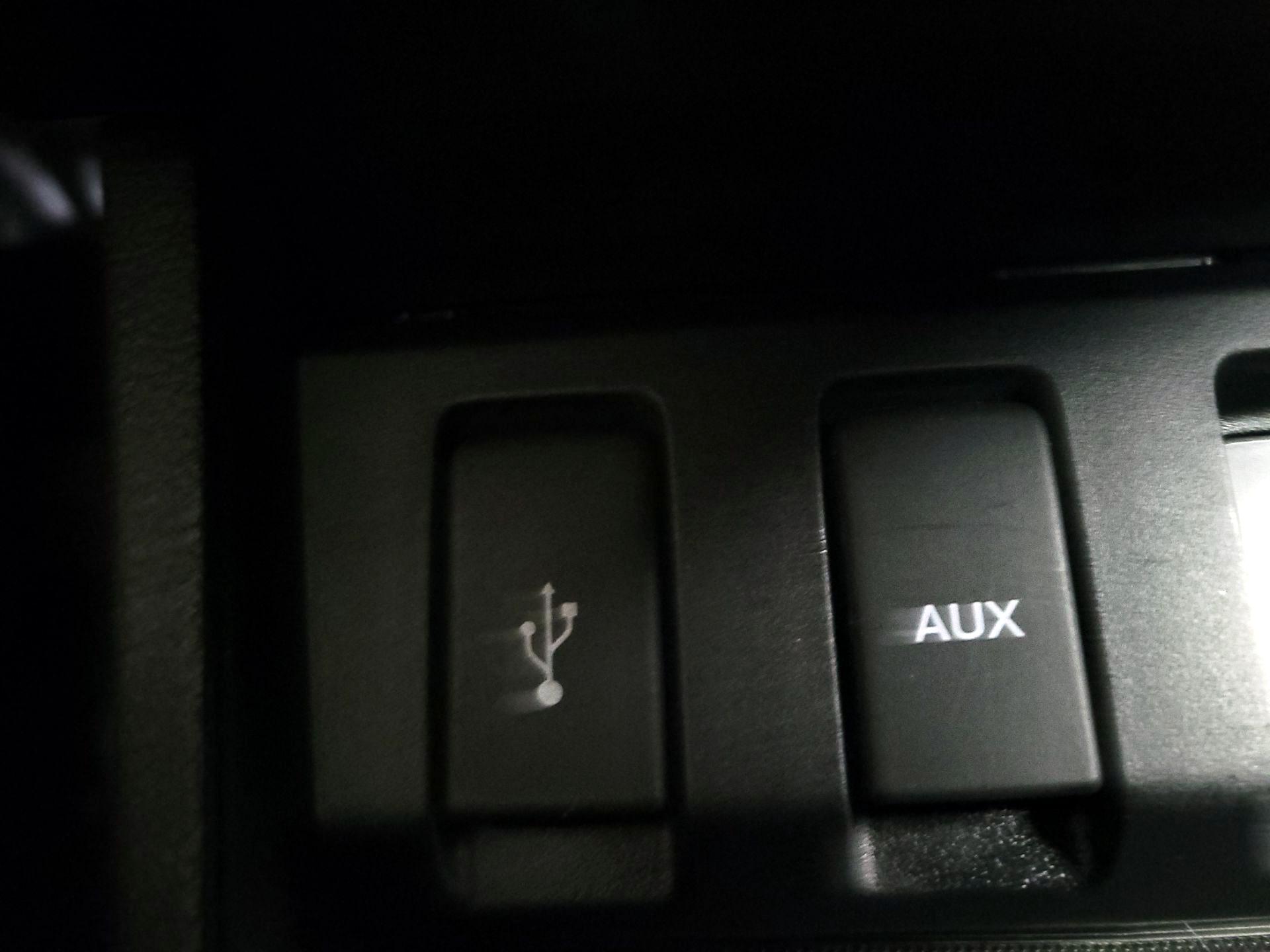 Thumbnail: 2016 Honda HR-V - 18