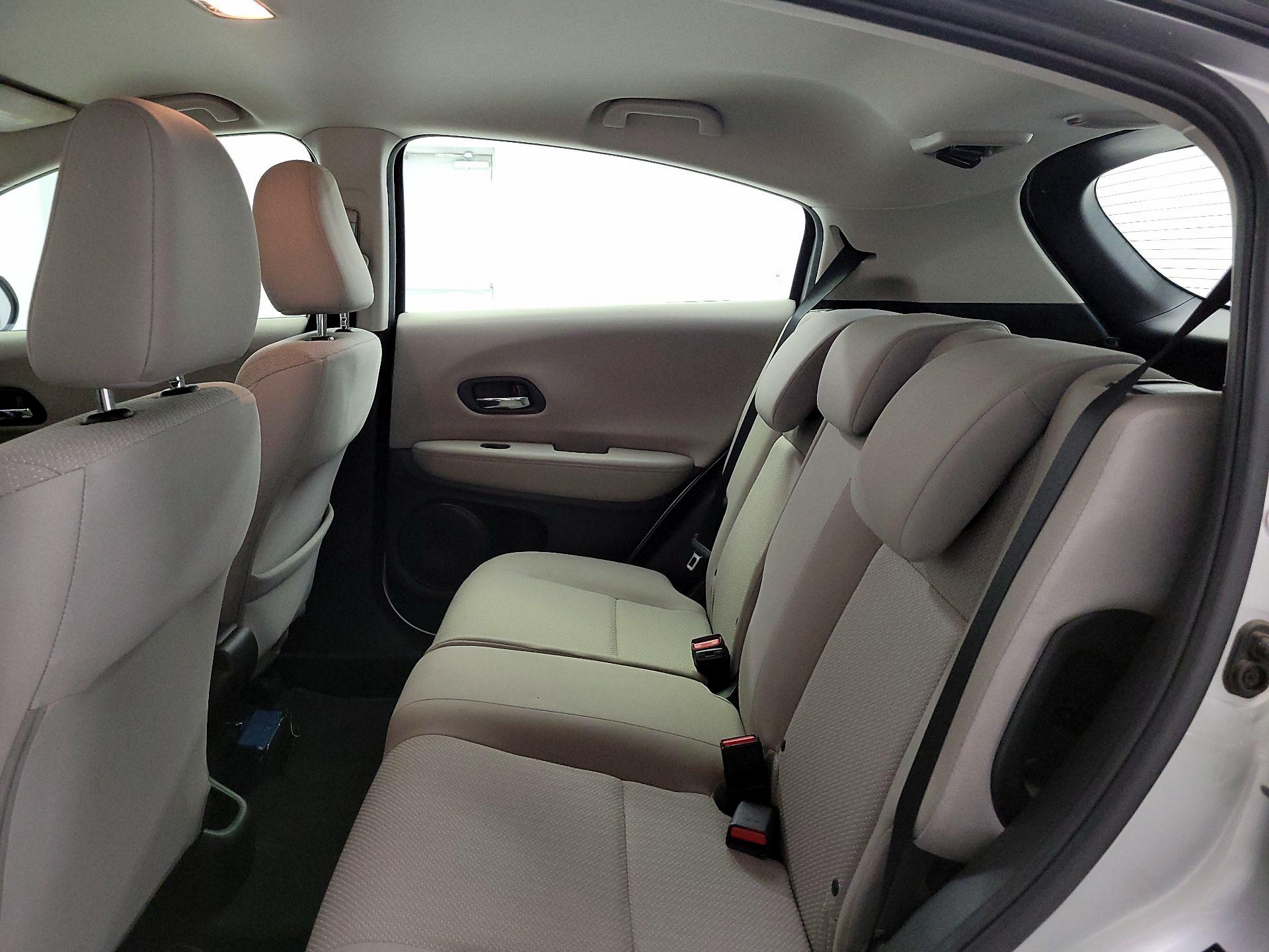 Thumbnail: 2016 Honda HR-V - 19