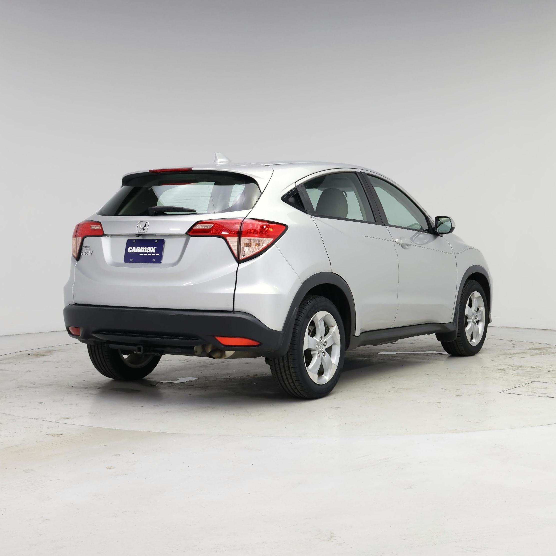 Thumbnail: 2016 Honda HR-V - 8