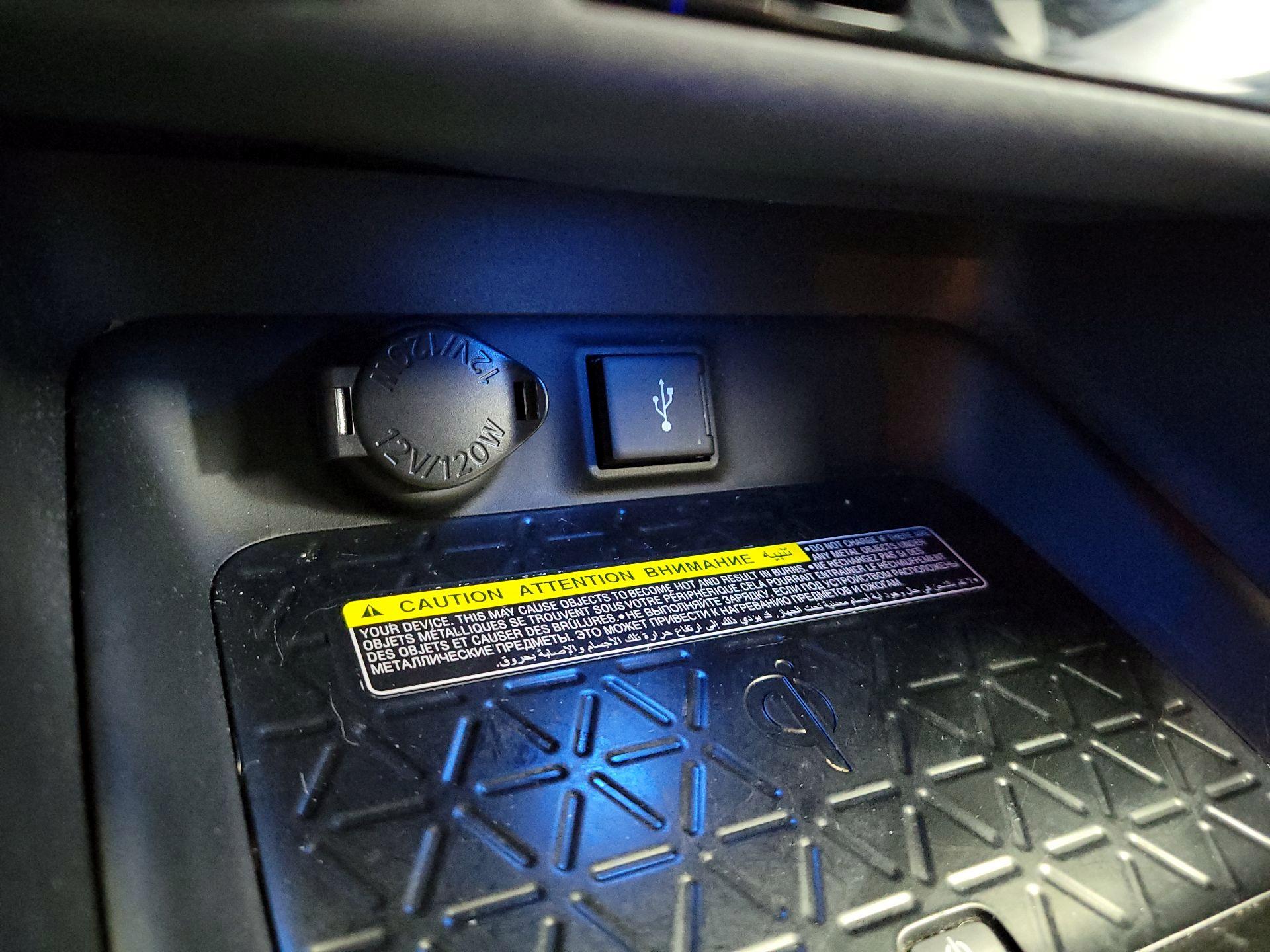 Thumbnail: 2020 Toyota RAV4 - 19