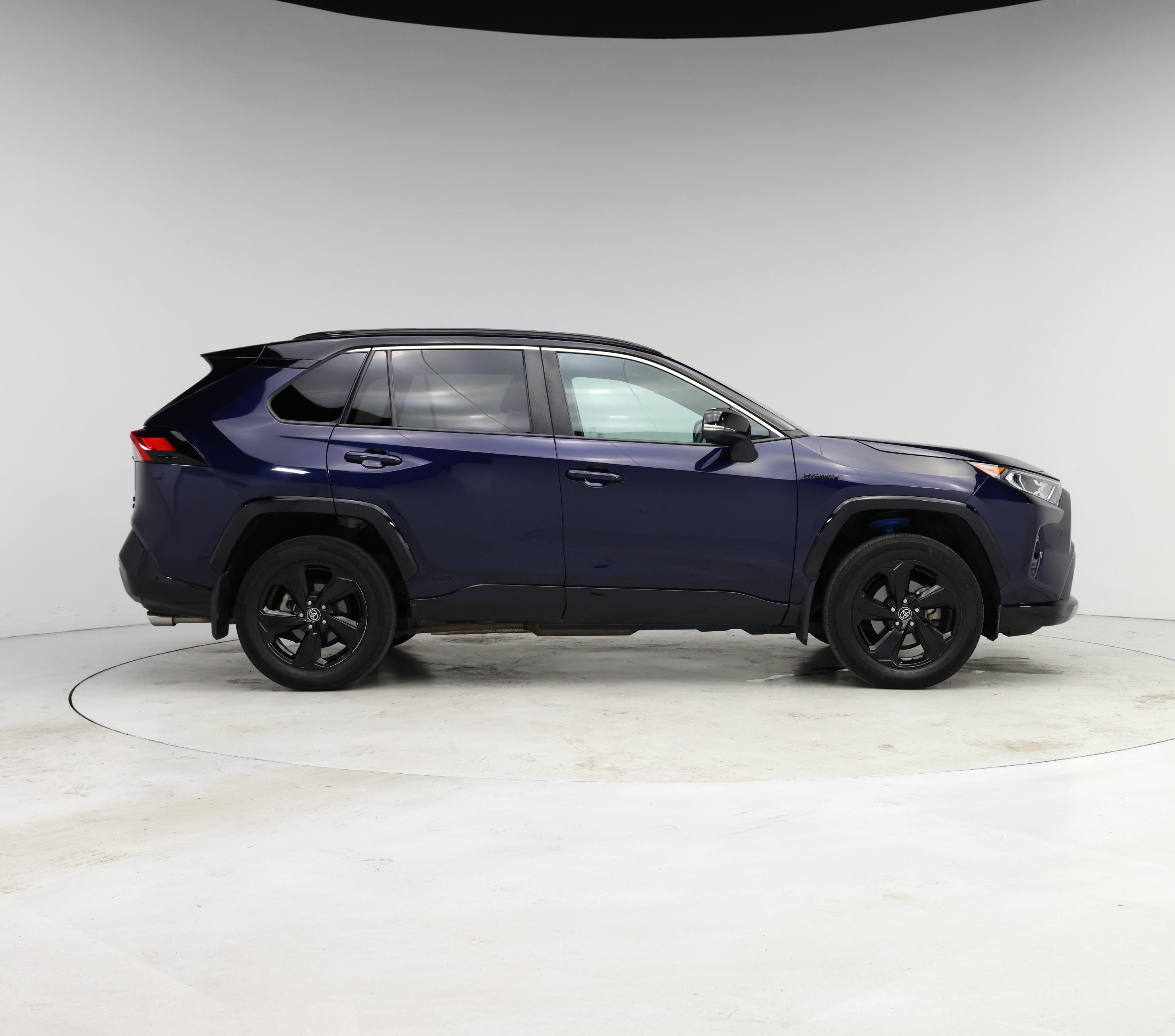 Thumbnail: 2020 Toyota RAV4 - 7