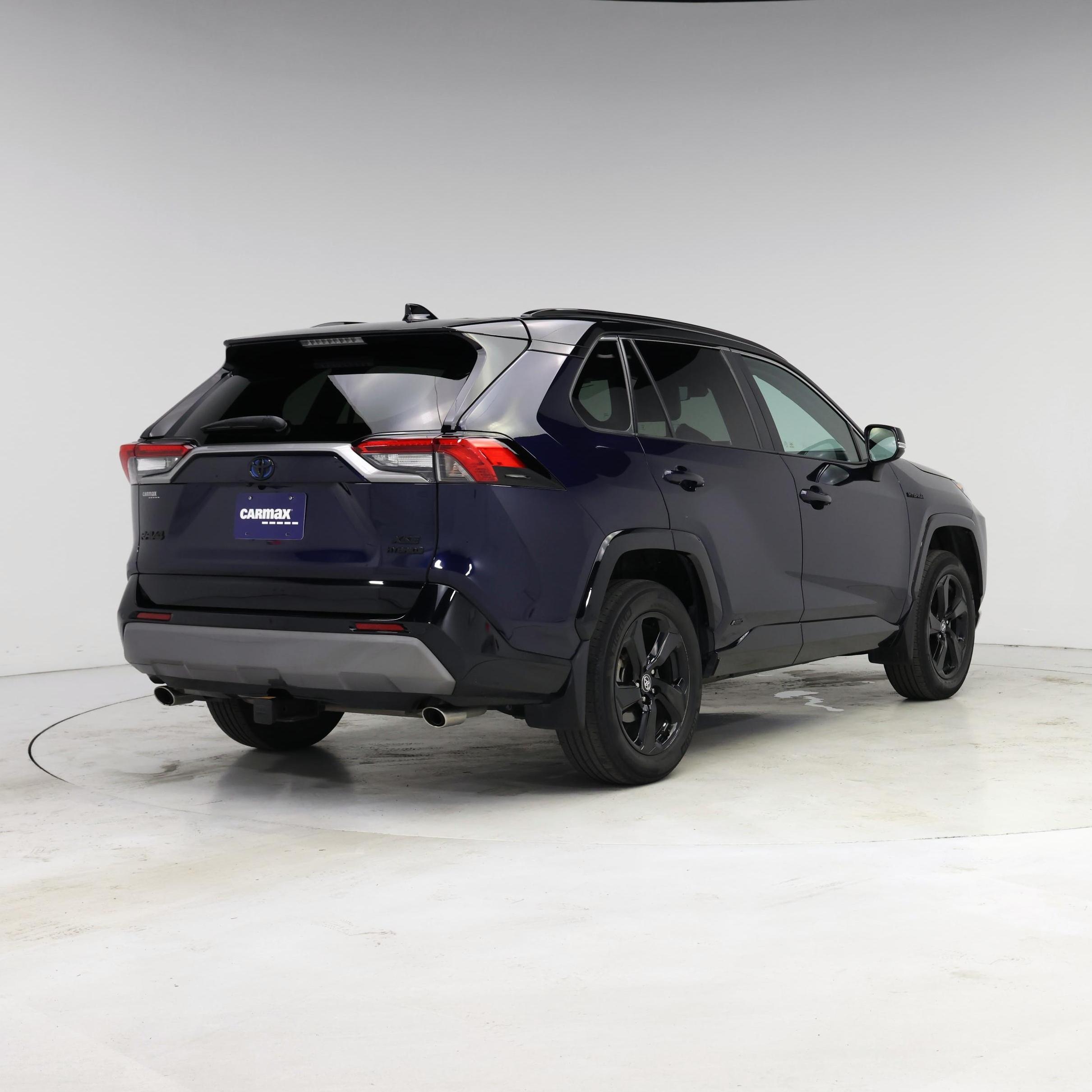 Thumbnail: 2020 Toyota RAV4 - 8