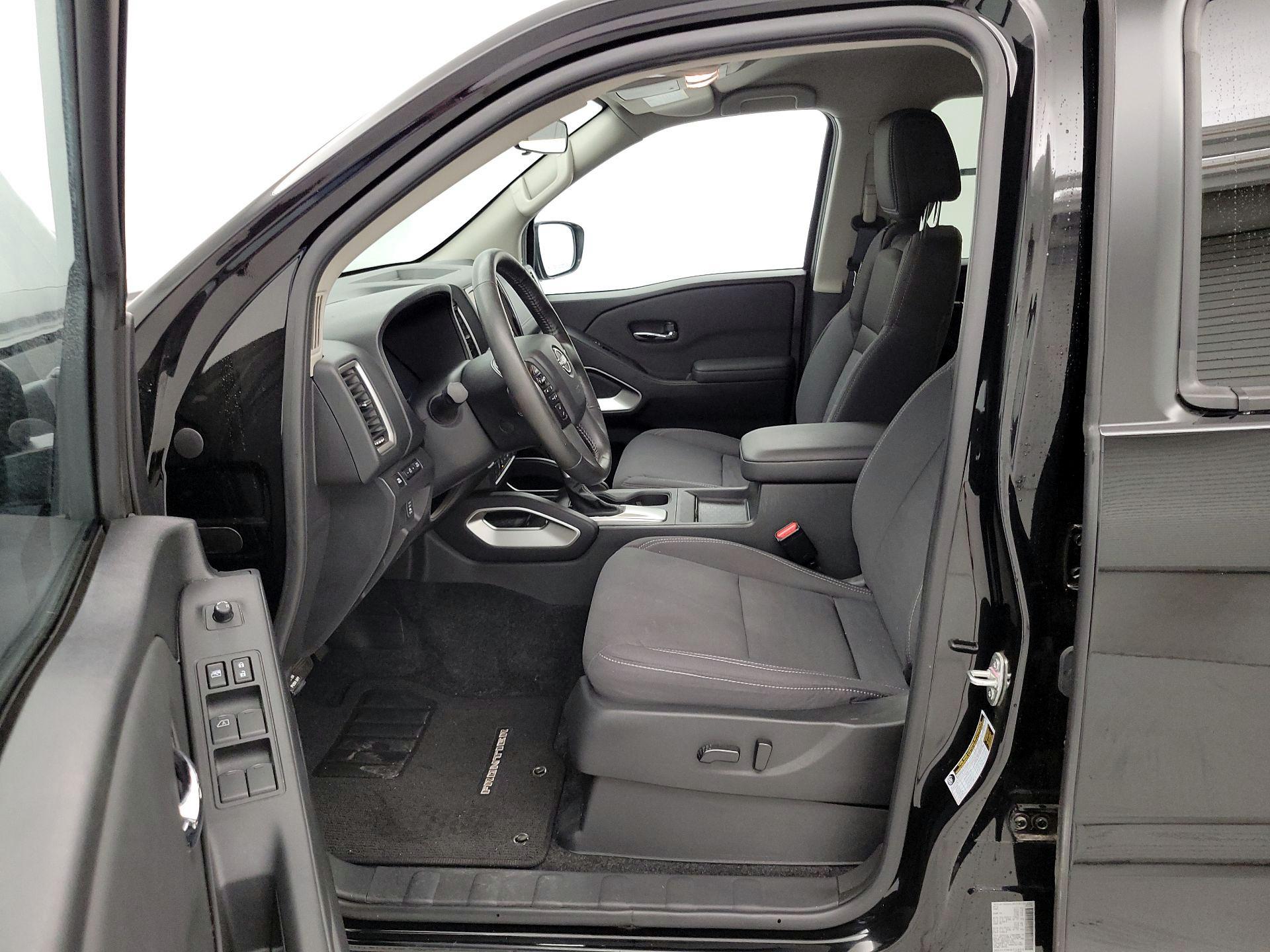 Thumbnail: 2024 Nissan Frontier - 11