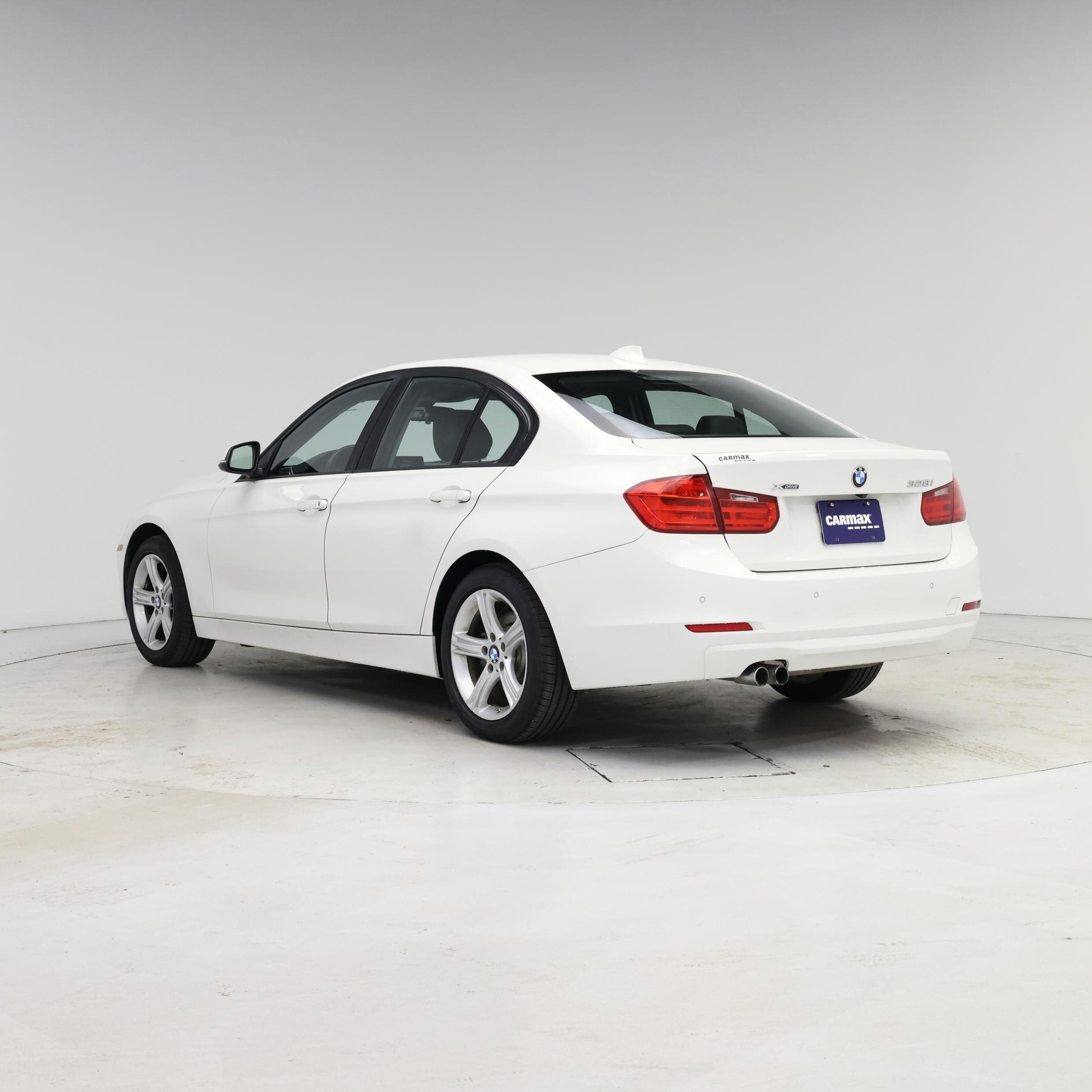 Thumbnail: 2015 BMW 3 Series - 2