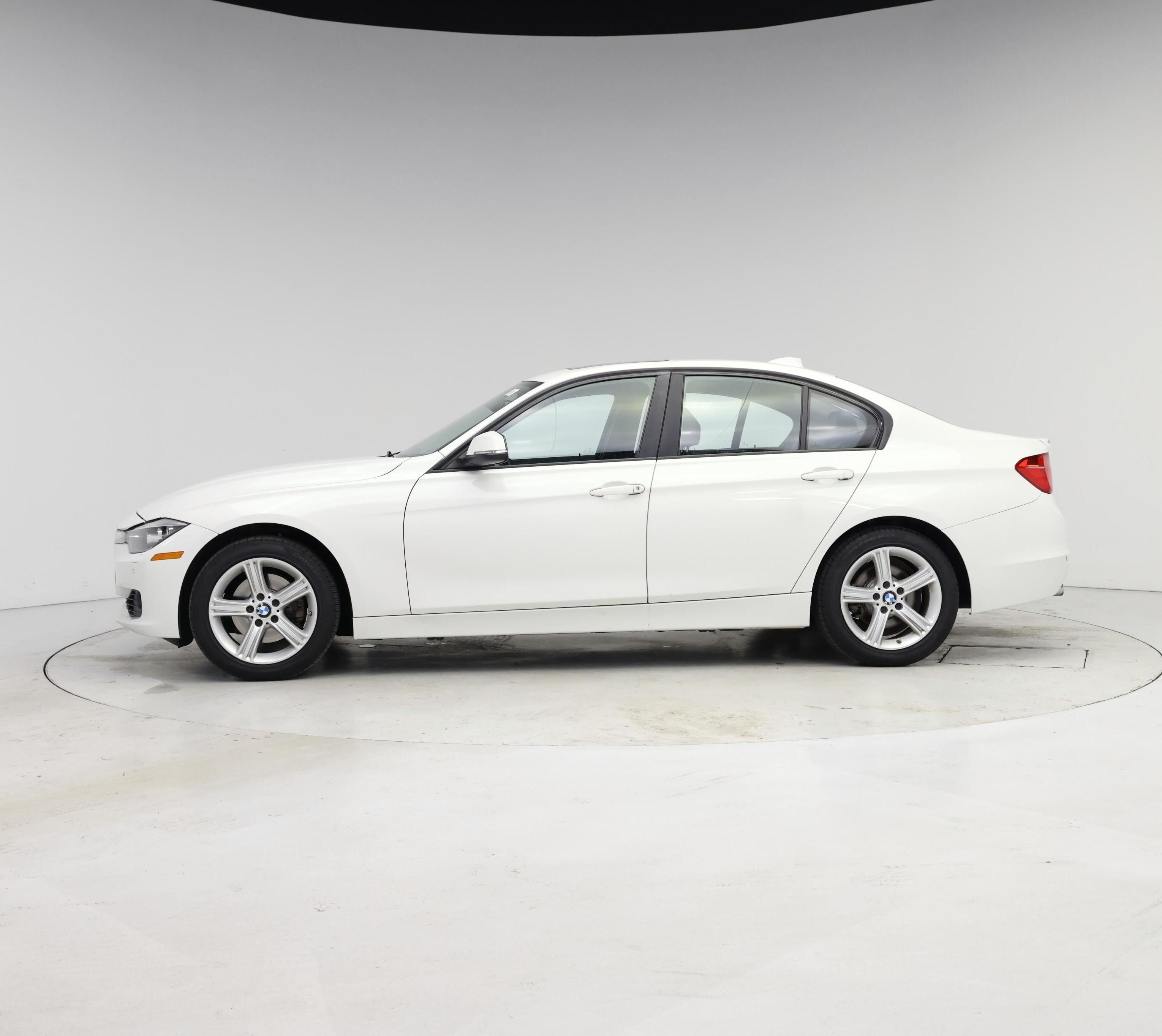 Thumbnail: 2015 BMW 3 Series - 3