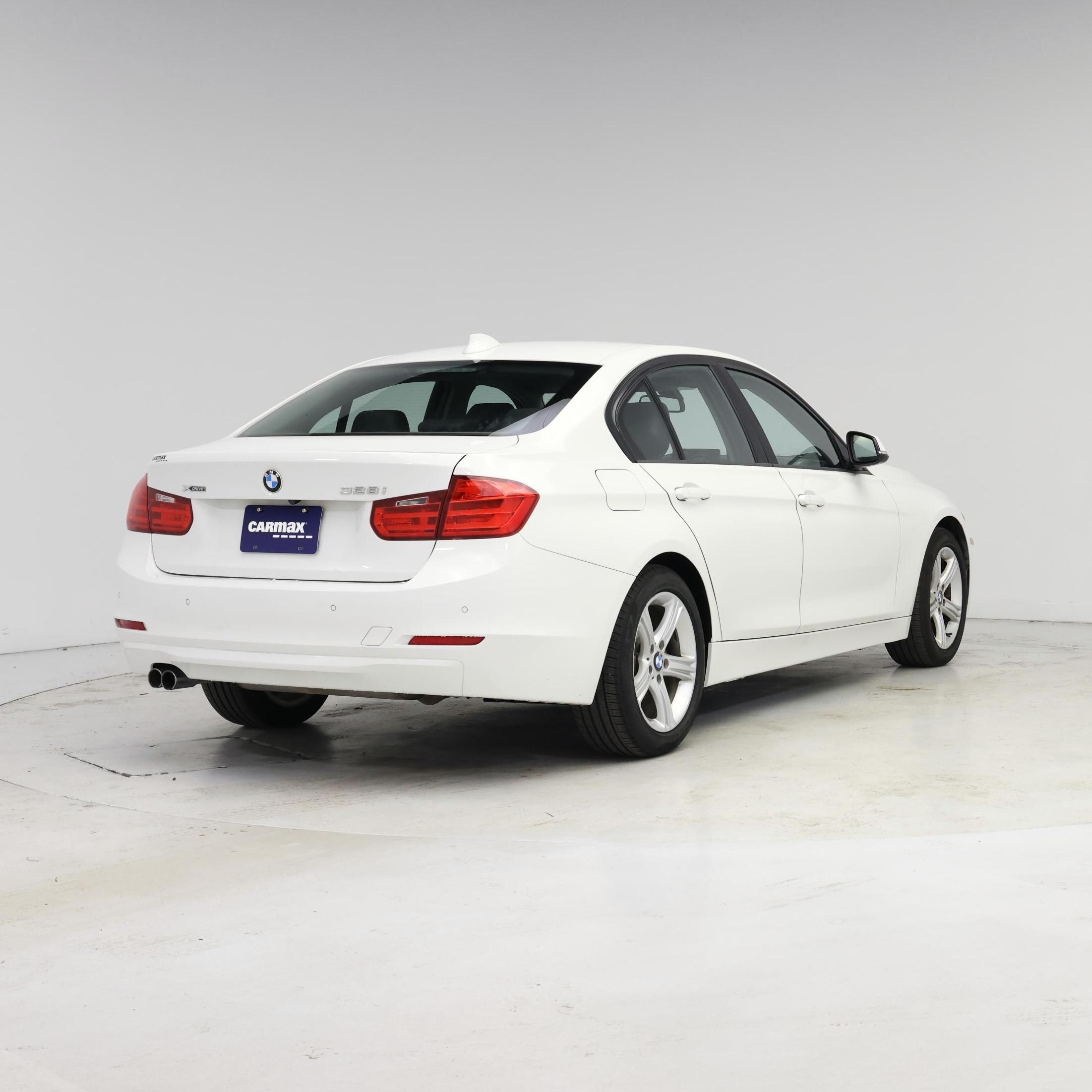 Thumbnail: 2015 BMW 3 Series - 8