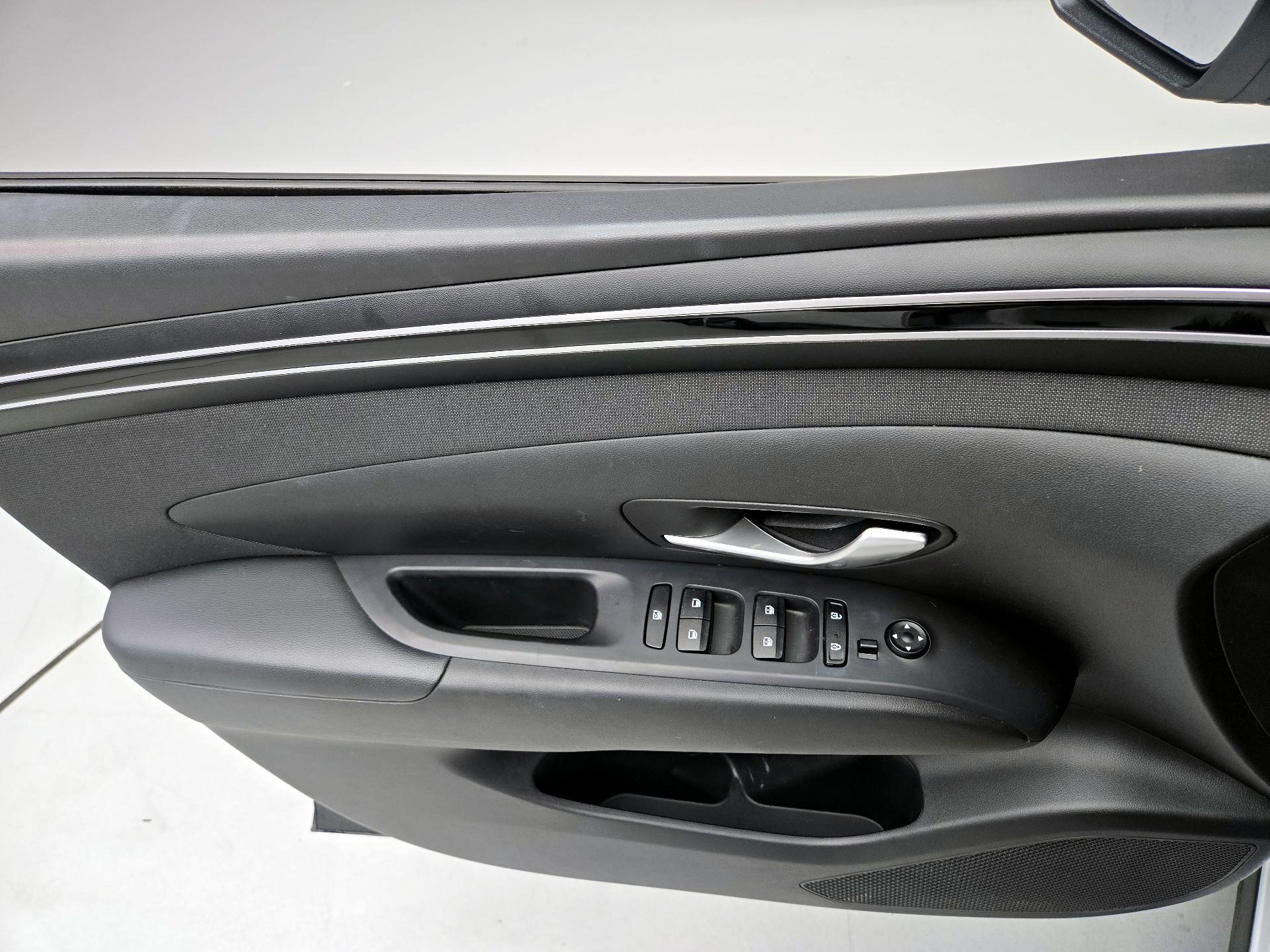 Thumbnail: 2023 Hyundai Tucson - 12