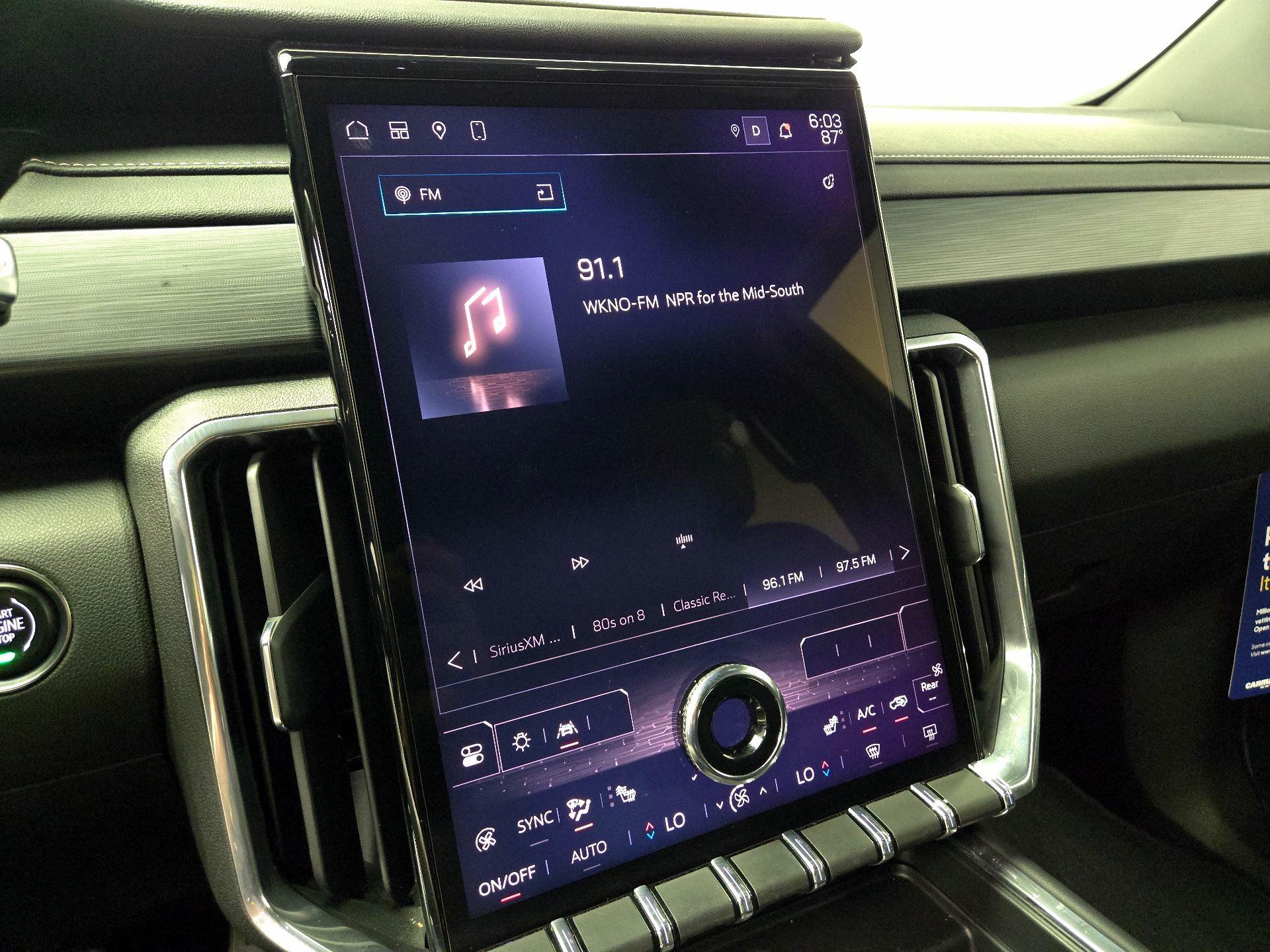 Thumbnail: 2024 GMC Acadia - 16