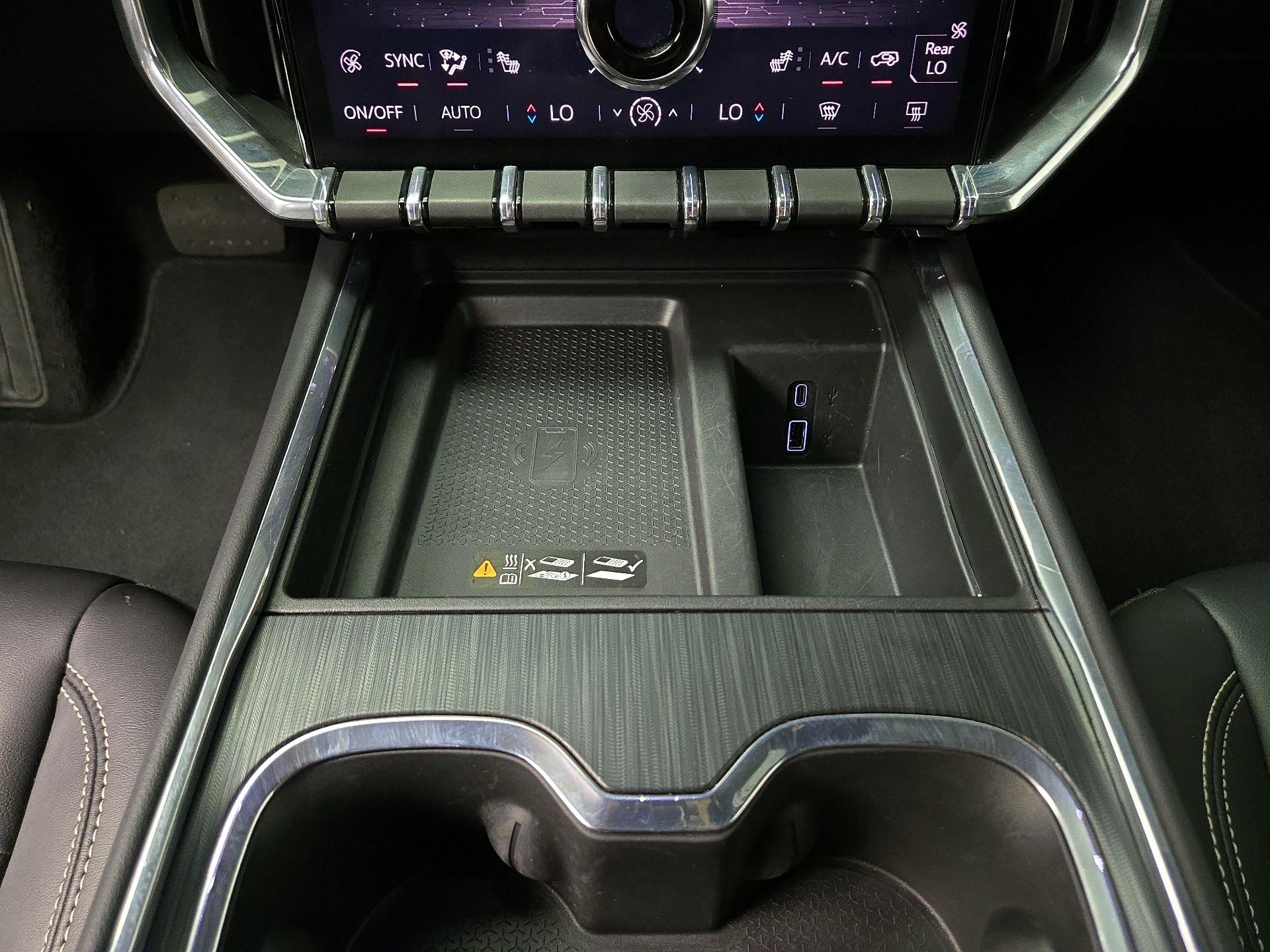 Thumbnail: 2024 GMC Acadia - 19