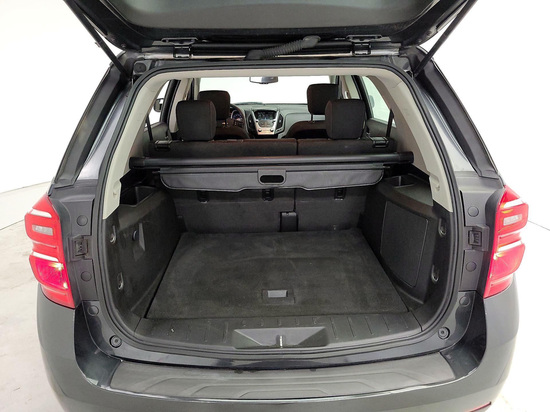 Thumbnail: 2017 Chevrolet Equinox - 19