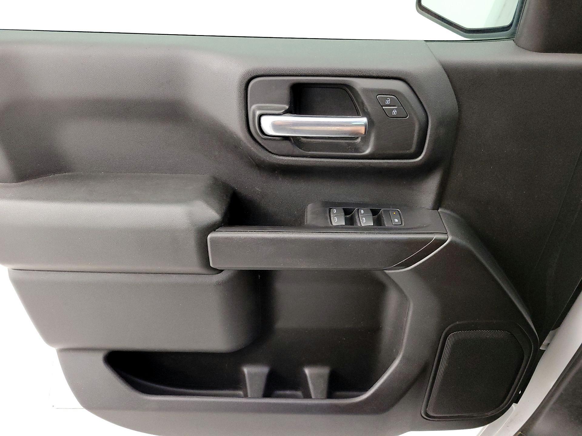 Thumbnail: 2019 Chevrolet Silverado 1500 - 12