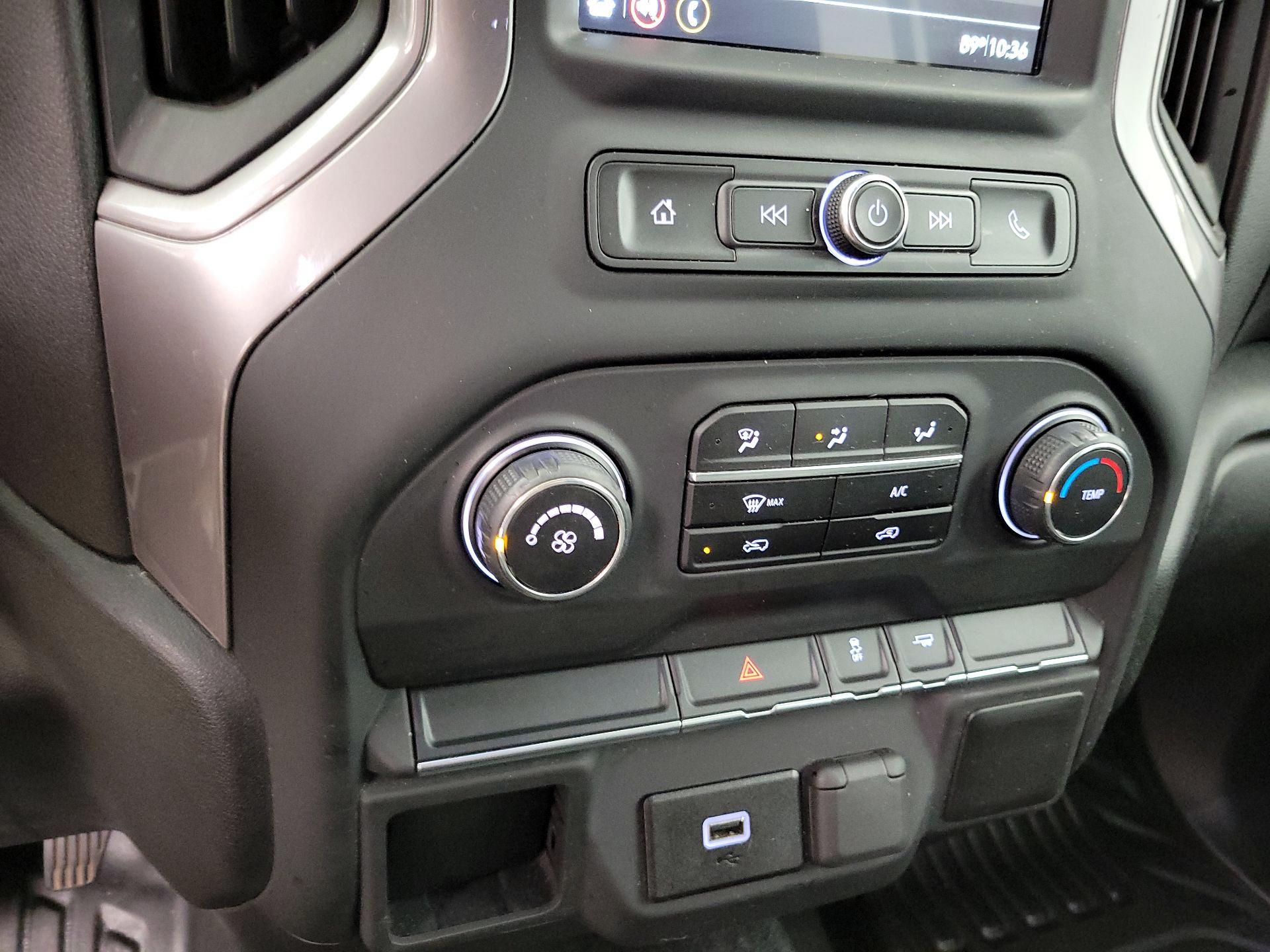 Thumbnail: 2019 Chevrolet Silverado 1500 - 16