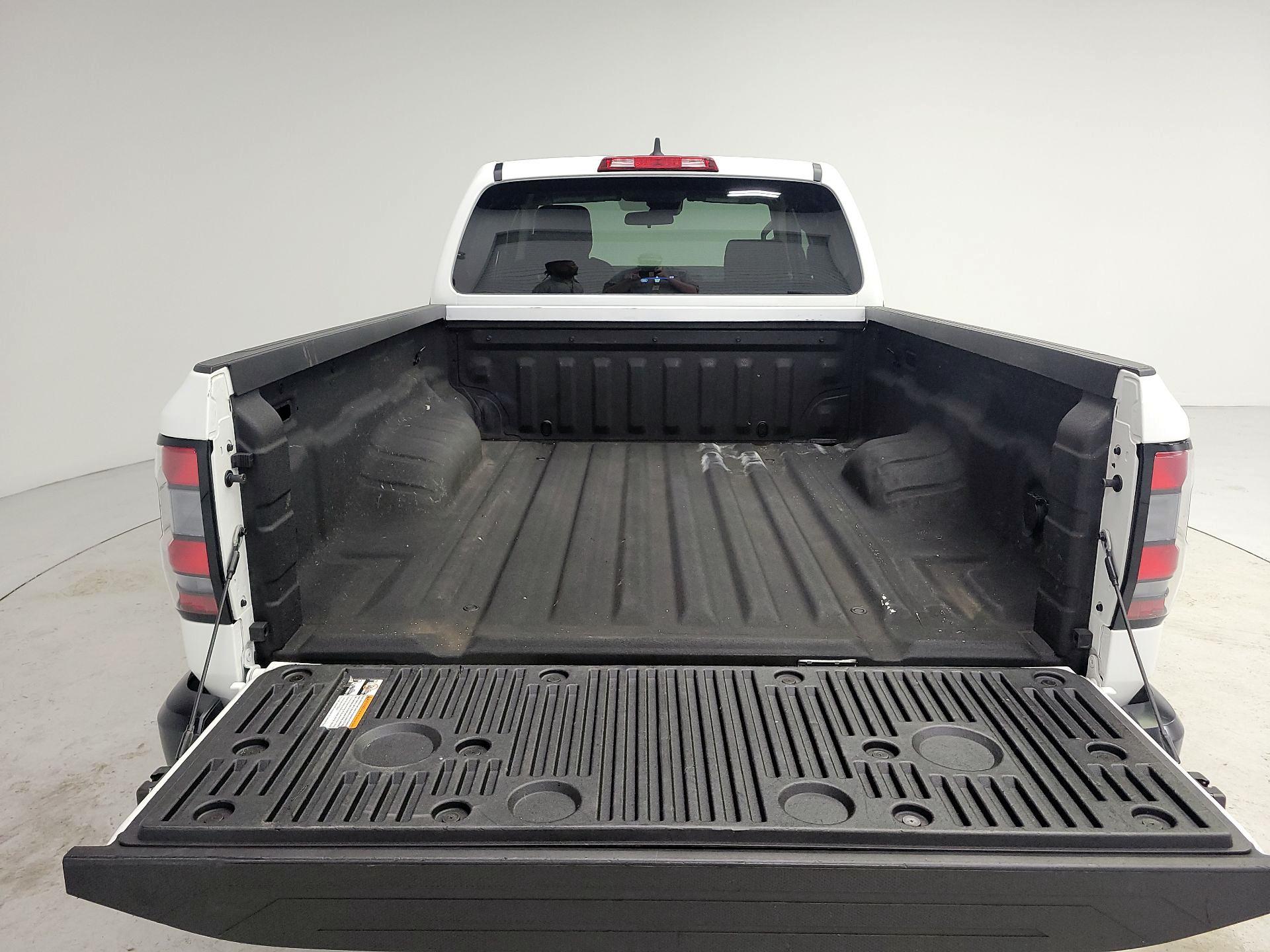 Thumbnail: 2024 Nissan Frontier - 20