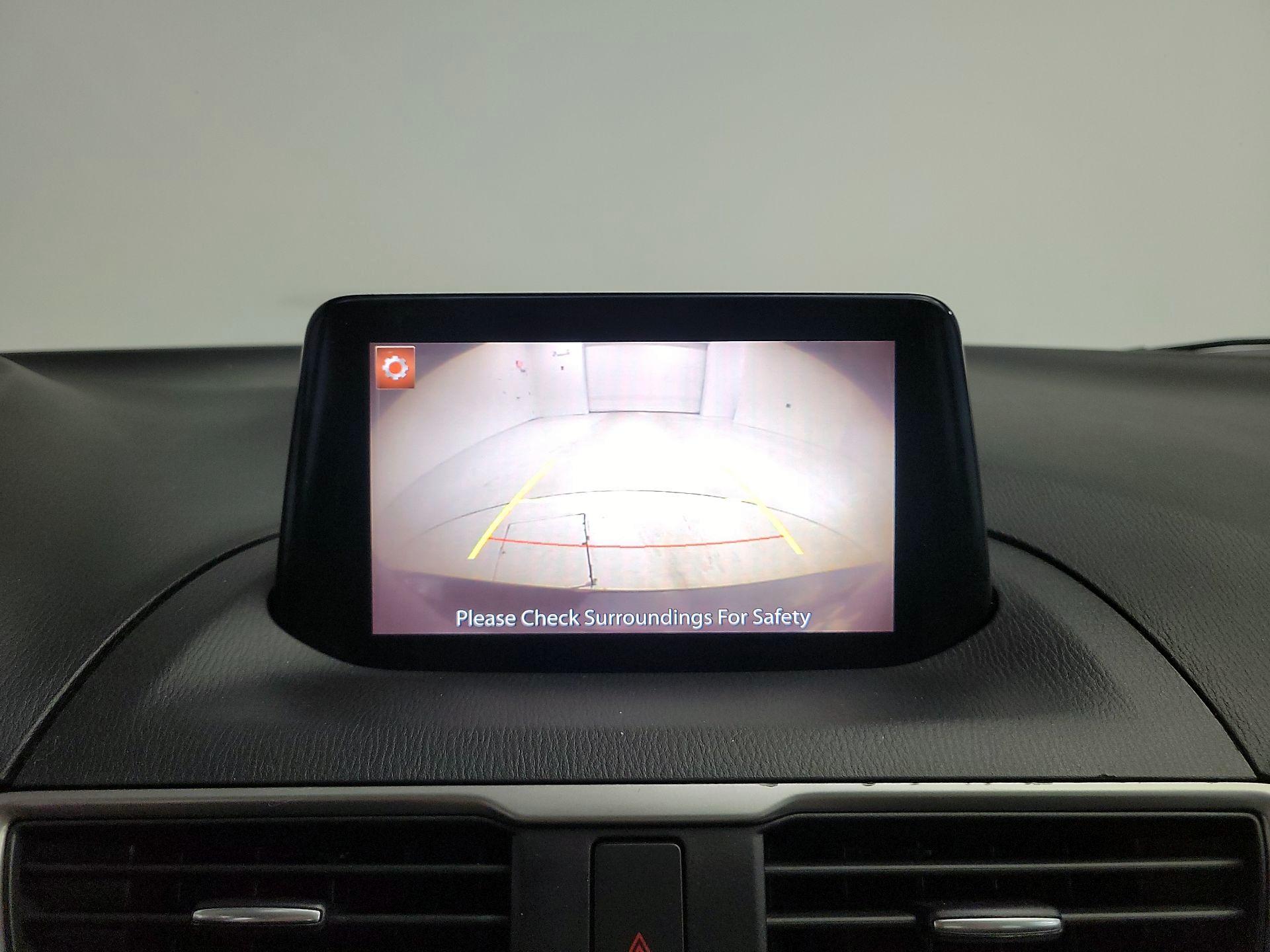 Thumbnail: 2017 Mazda Mazda3 - 14