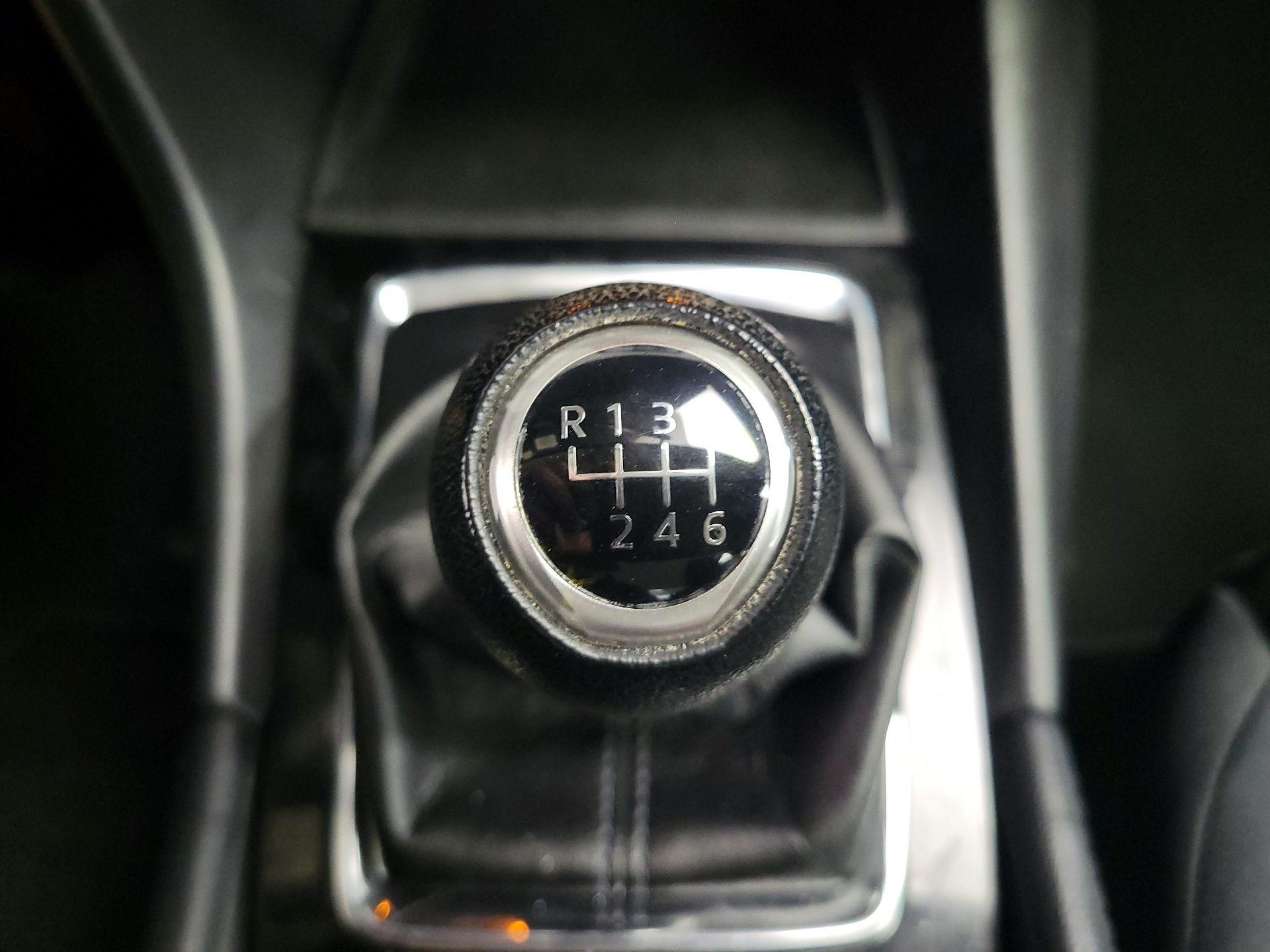 Thumbnail: 2017 Mazda Mazda3 - 17