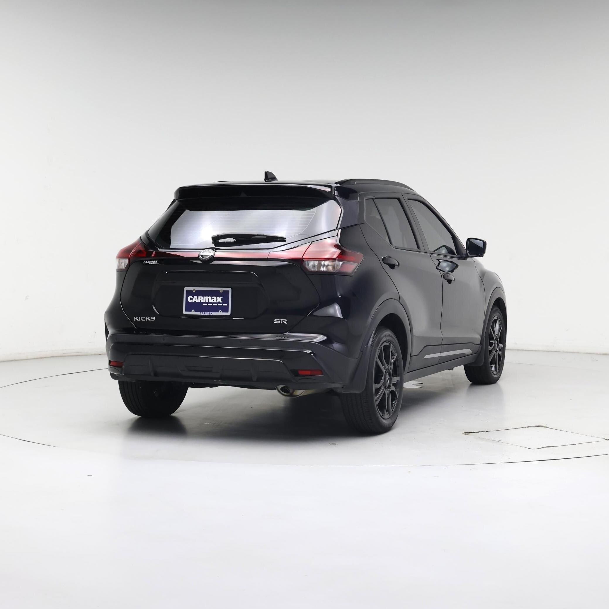 Thumbnail: 2023 Nissan Kicks - 8