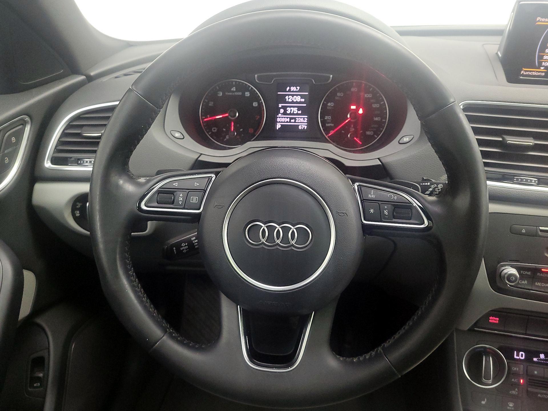 Thumbnail: 2018 Audi Q3 - 10
