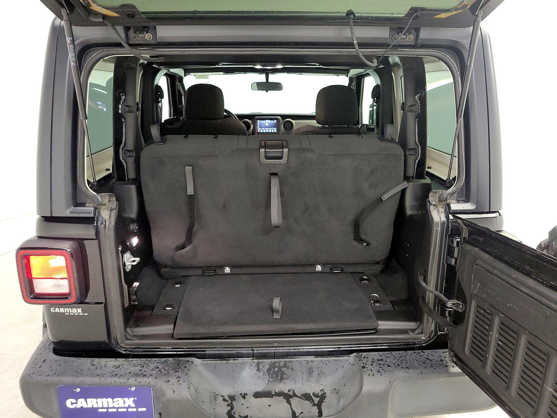 Thumbnail: 2020 Jeep Wrangler - 20