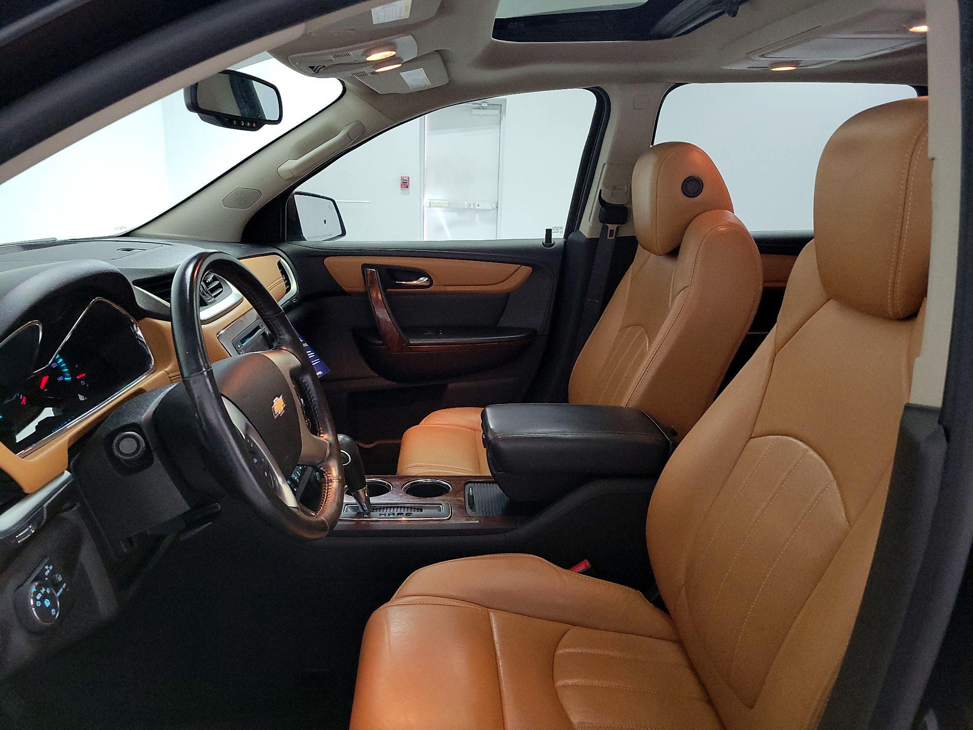 Thumbnail: 2013 Chevrolet Traverse - 11